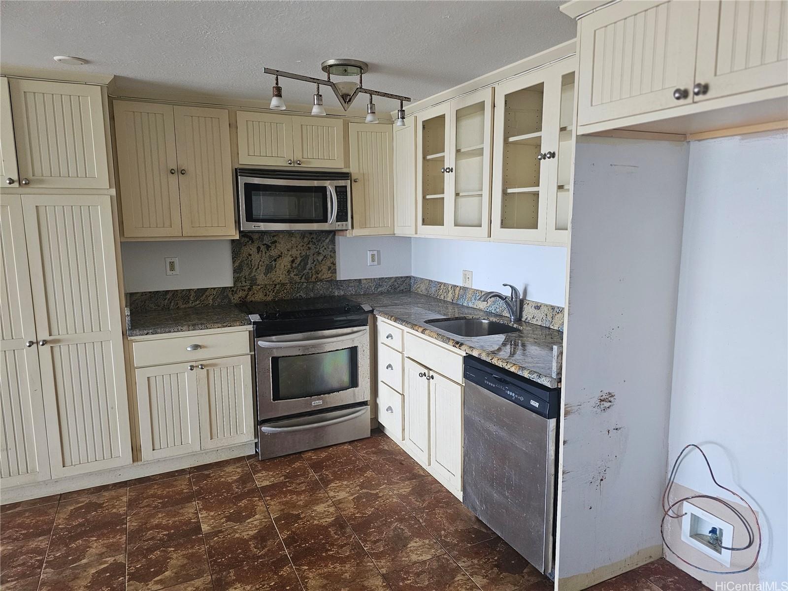 53-567 Kamehameha Highway  Unit 215