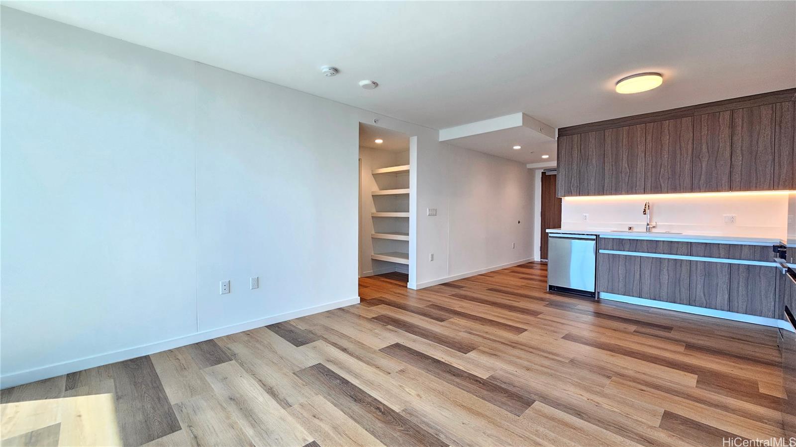 1500 Rycroft Street  Unit 3207R