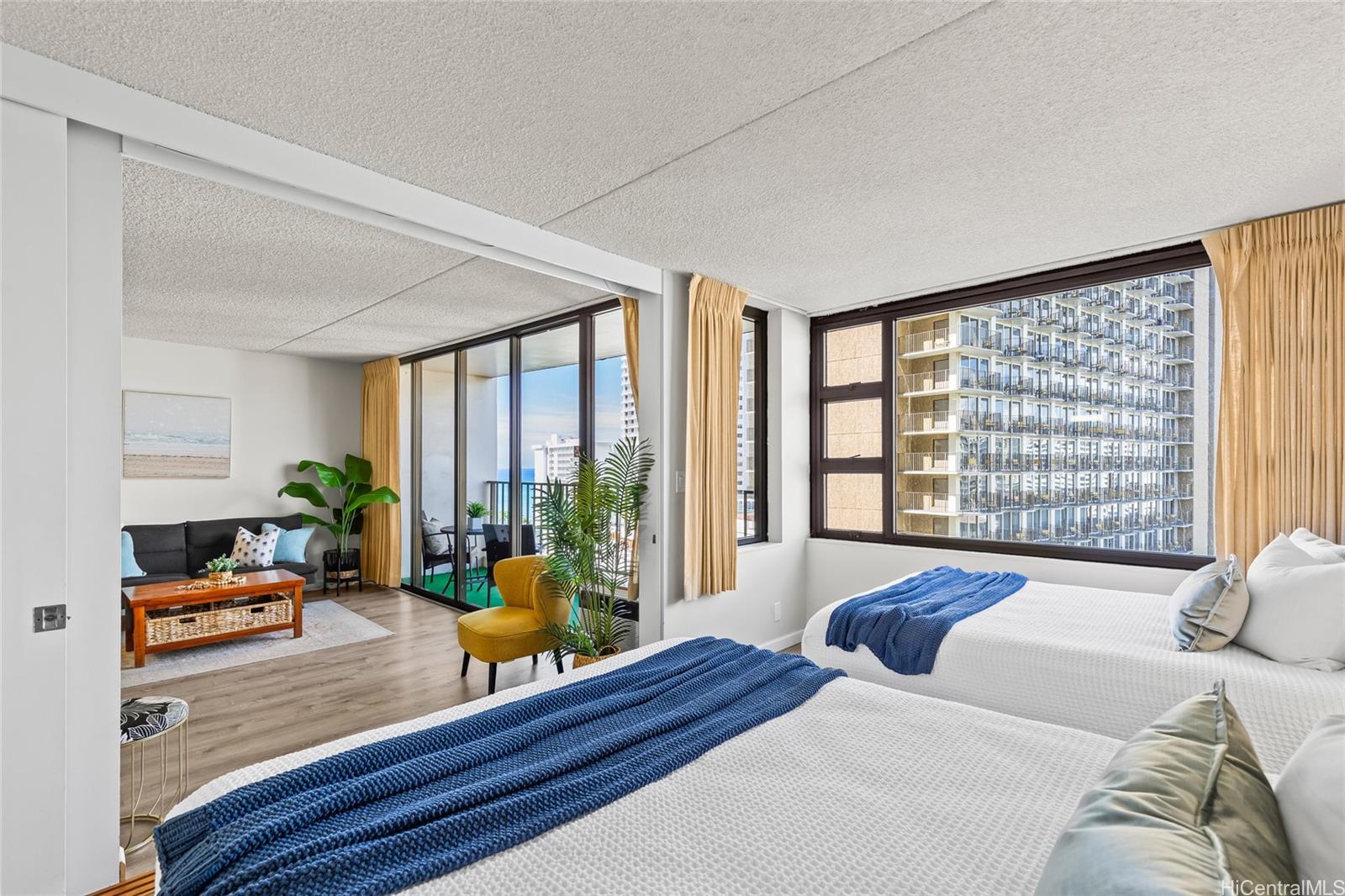 201 Ohua Avenue 1506/Makai