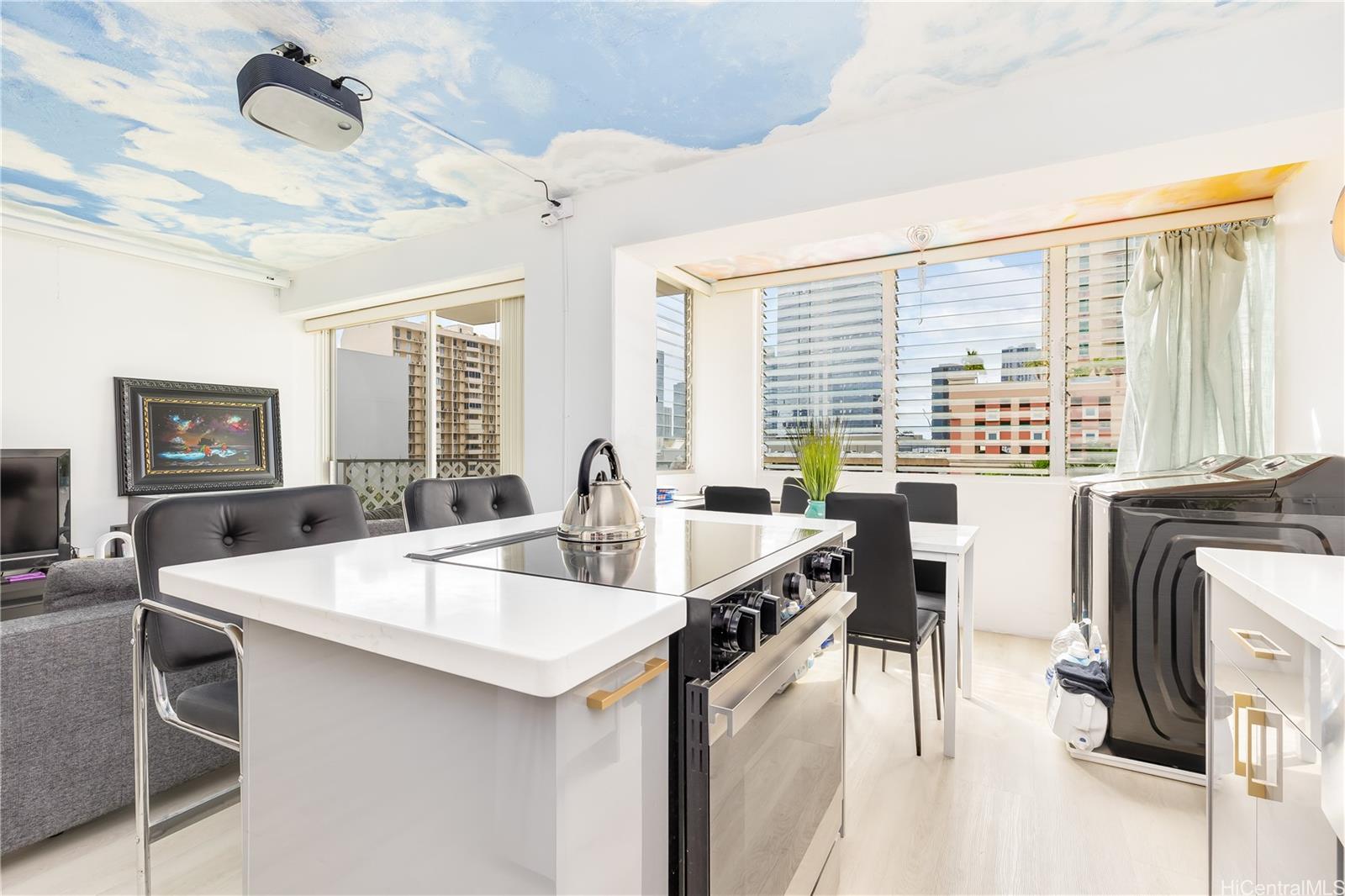 818 S King Street  Unit 707