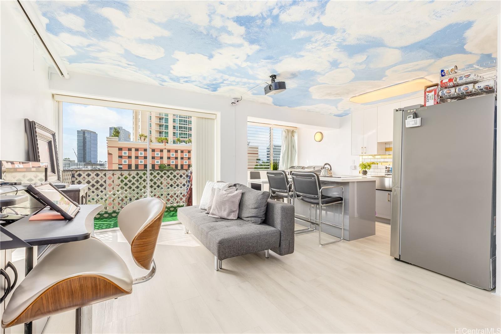 818 S King Street  Unit 707