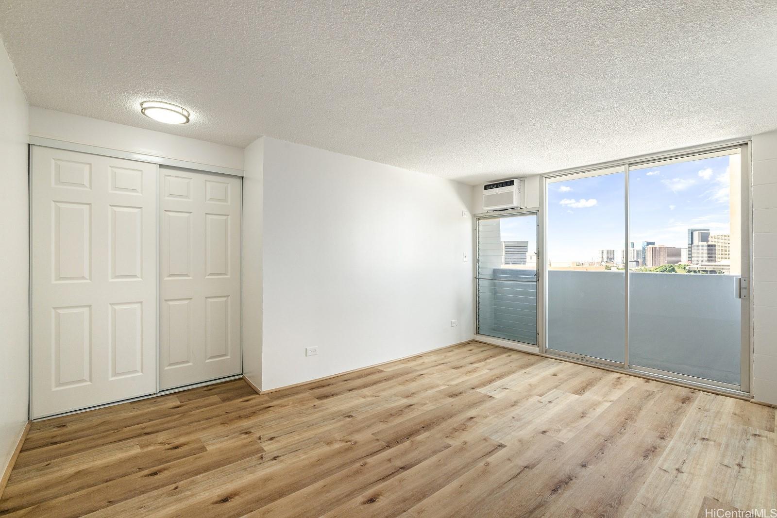Photo 2 of 18