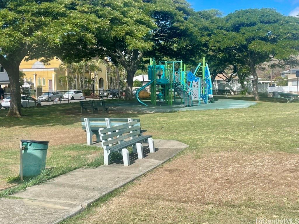 Photo 21 of 22