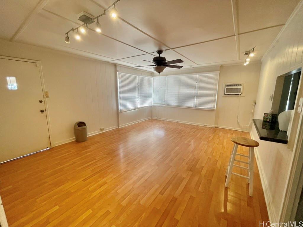 Photo 6 of 22
