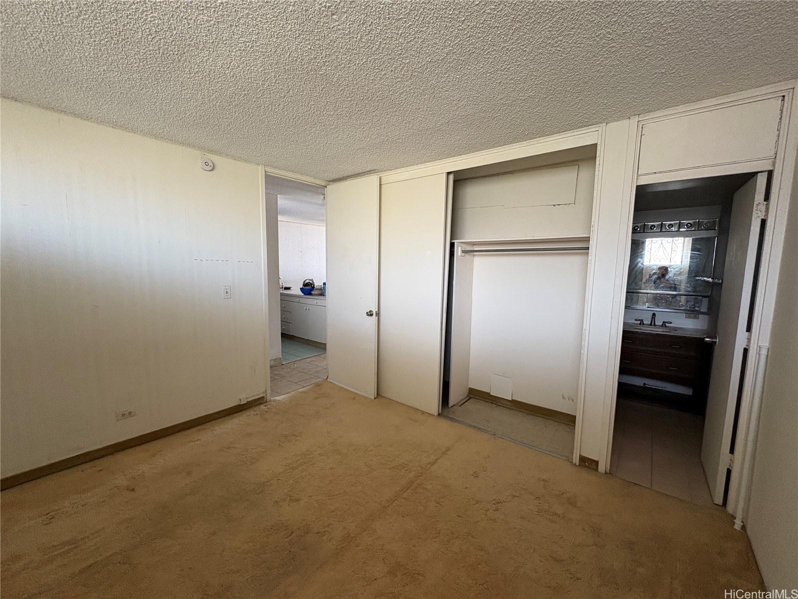 4300 Waialae Avenue A1502