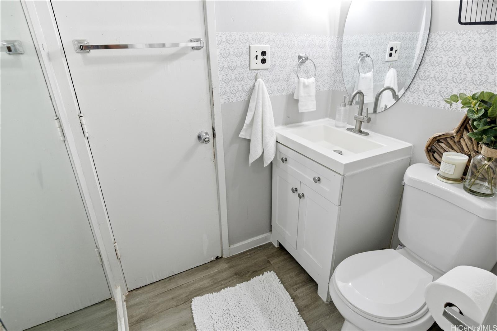 94-249 Waikele Road  Unit B313