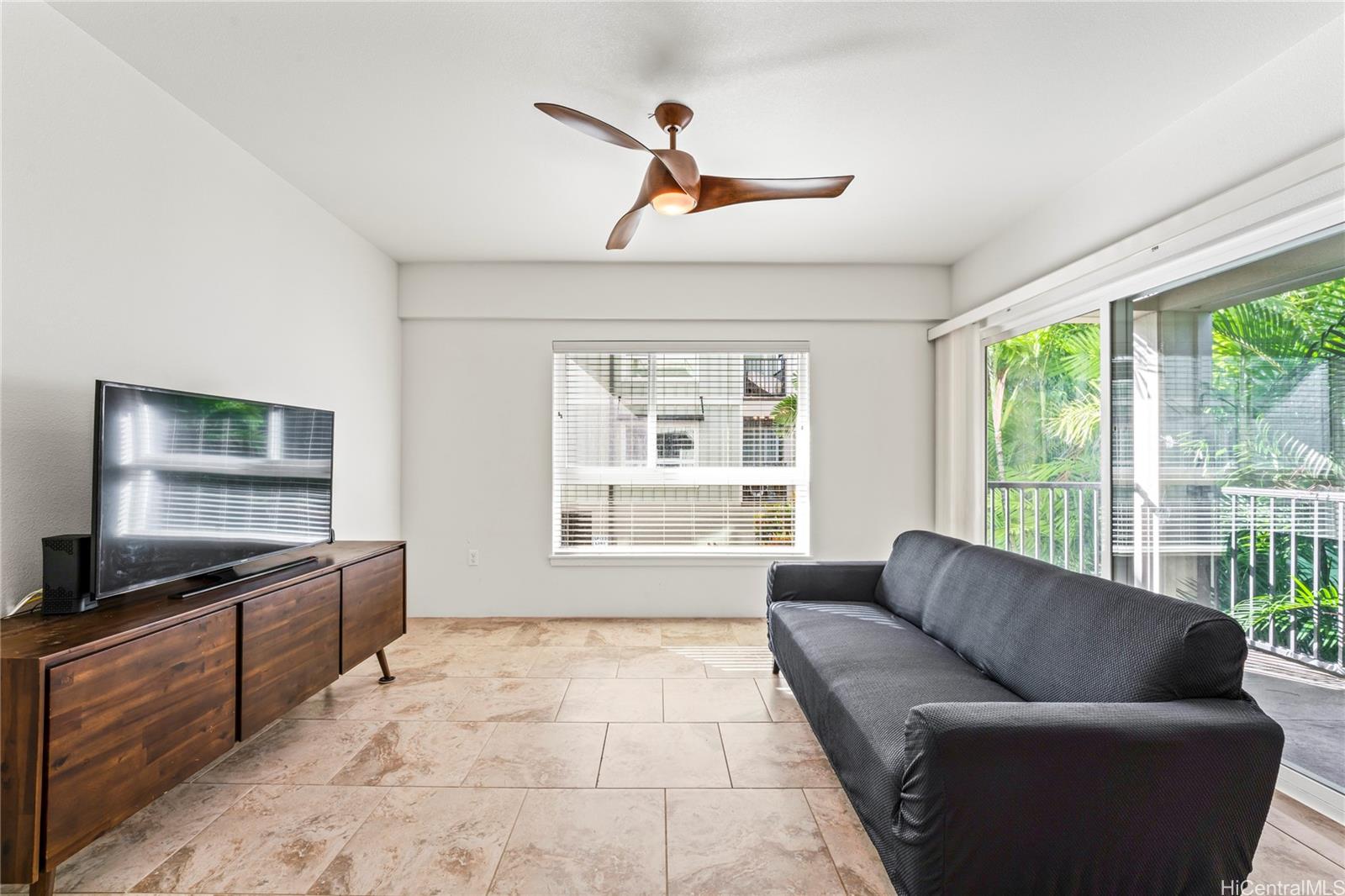 437 Kailua Road  Unit 6102