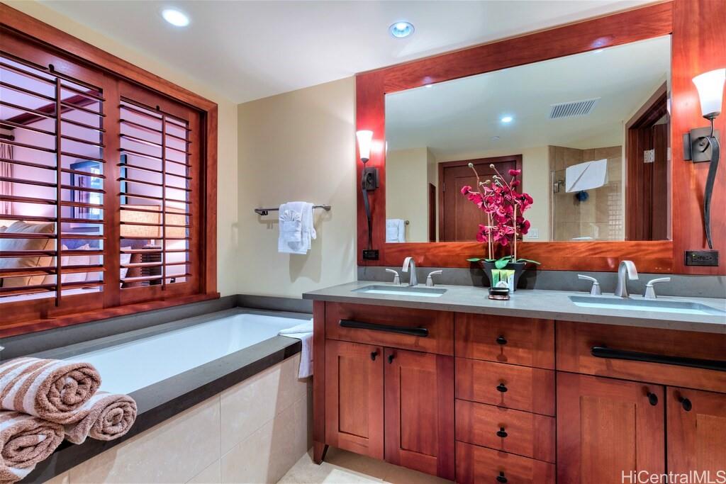 92-104 Waialii Place O511