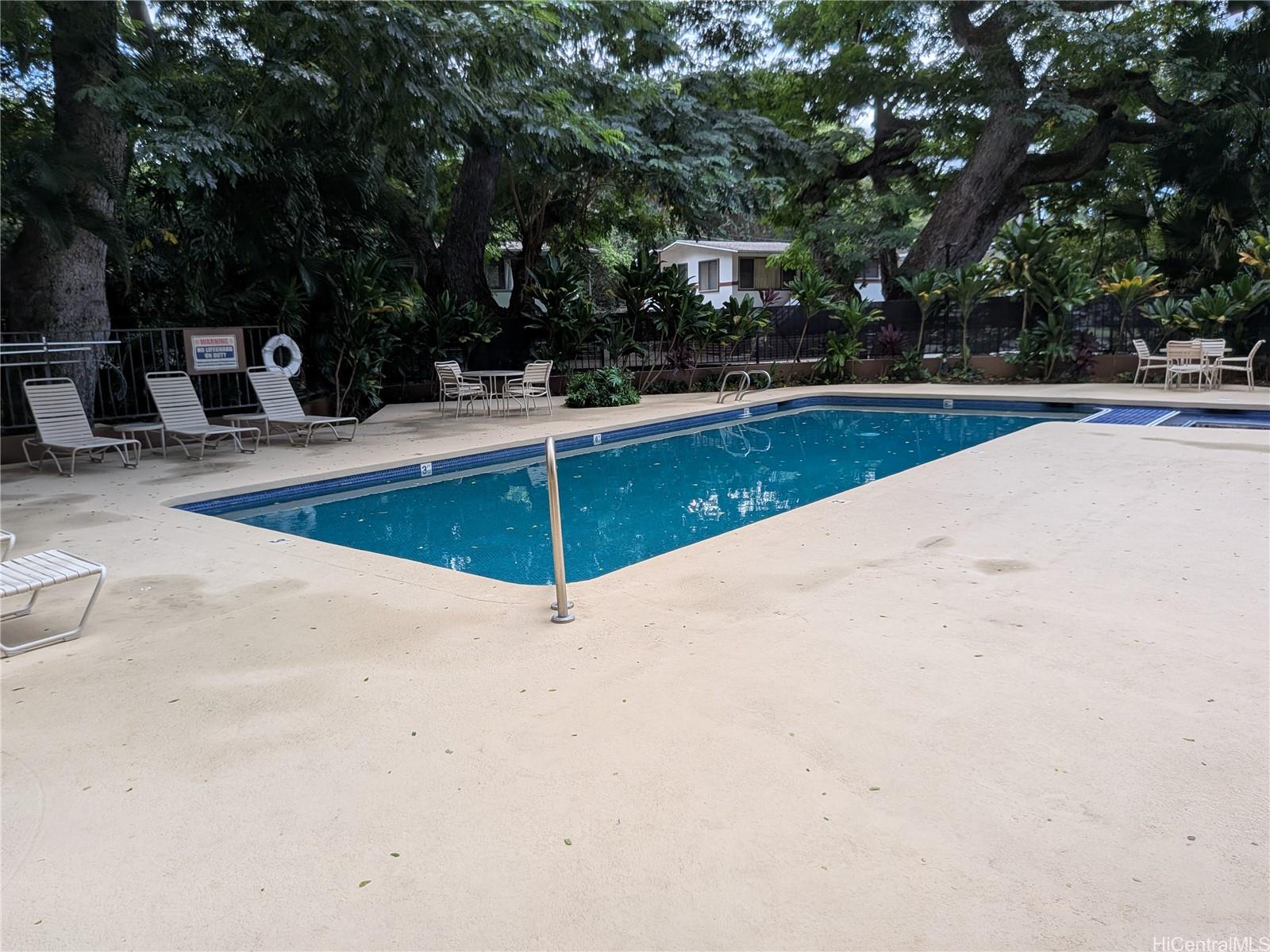 Photo 19 of 22