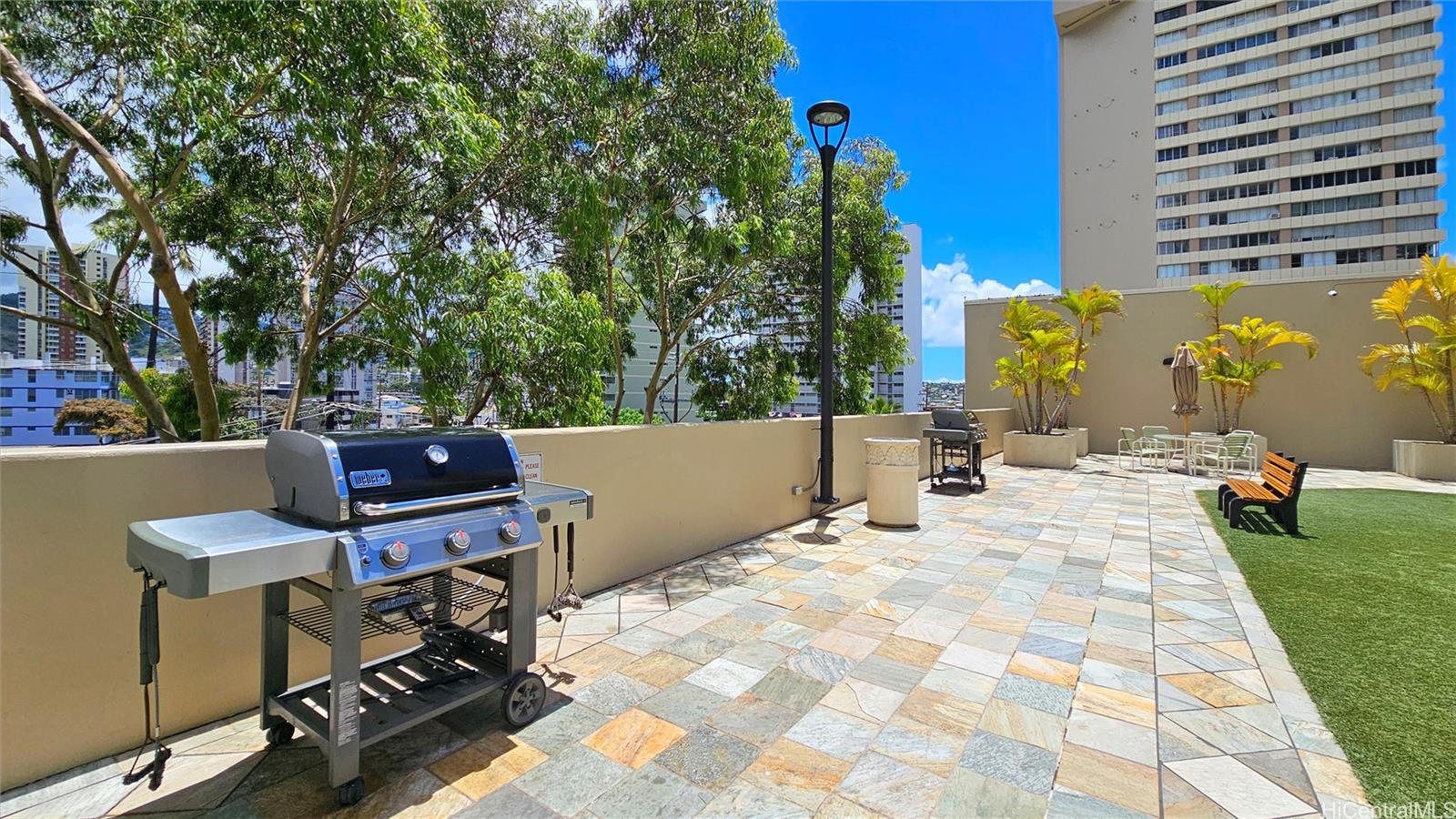 2499 Kapiolani Boulevard  Unit 401