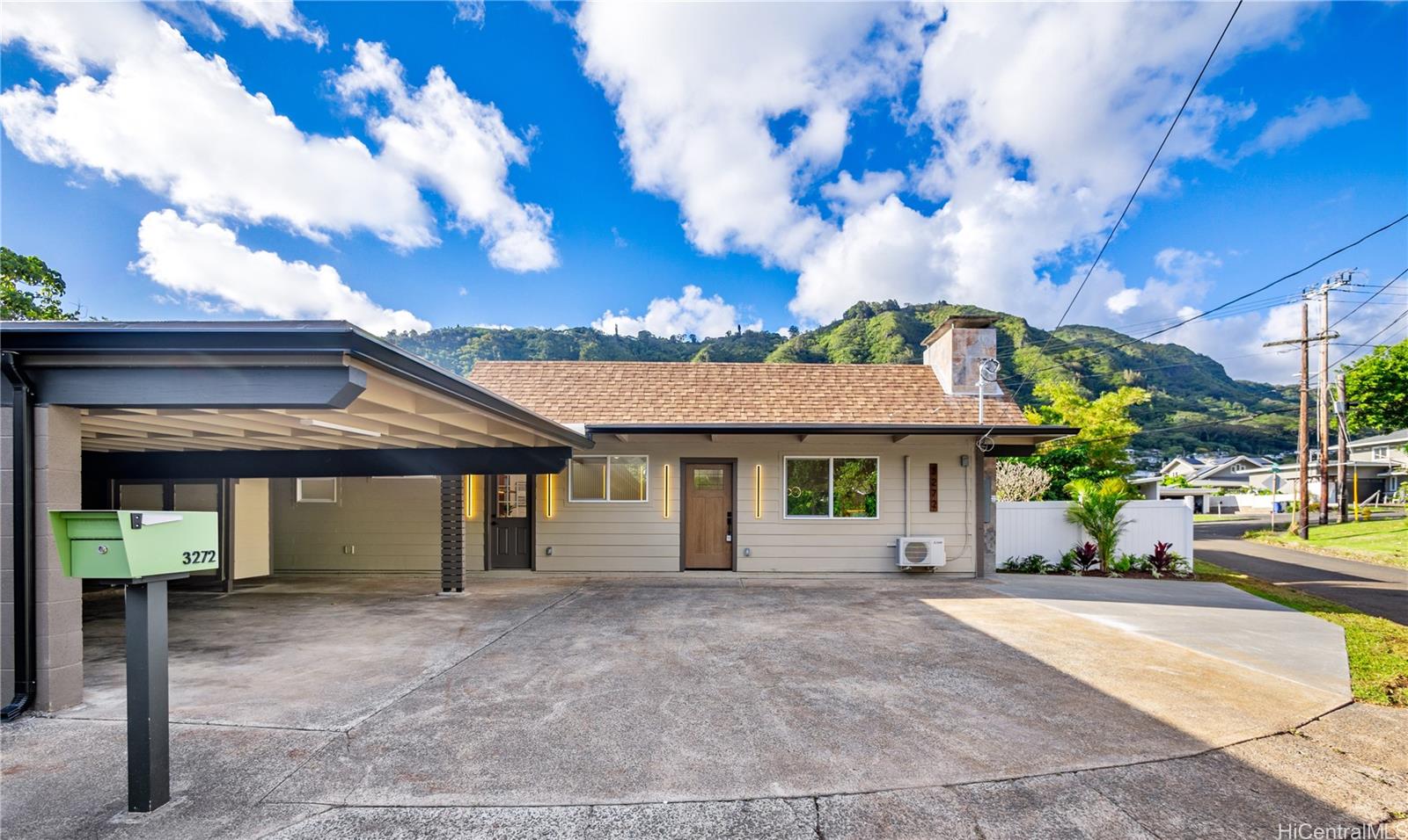 3272 Paumaka Place