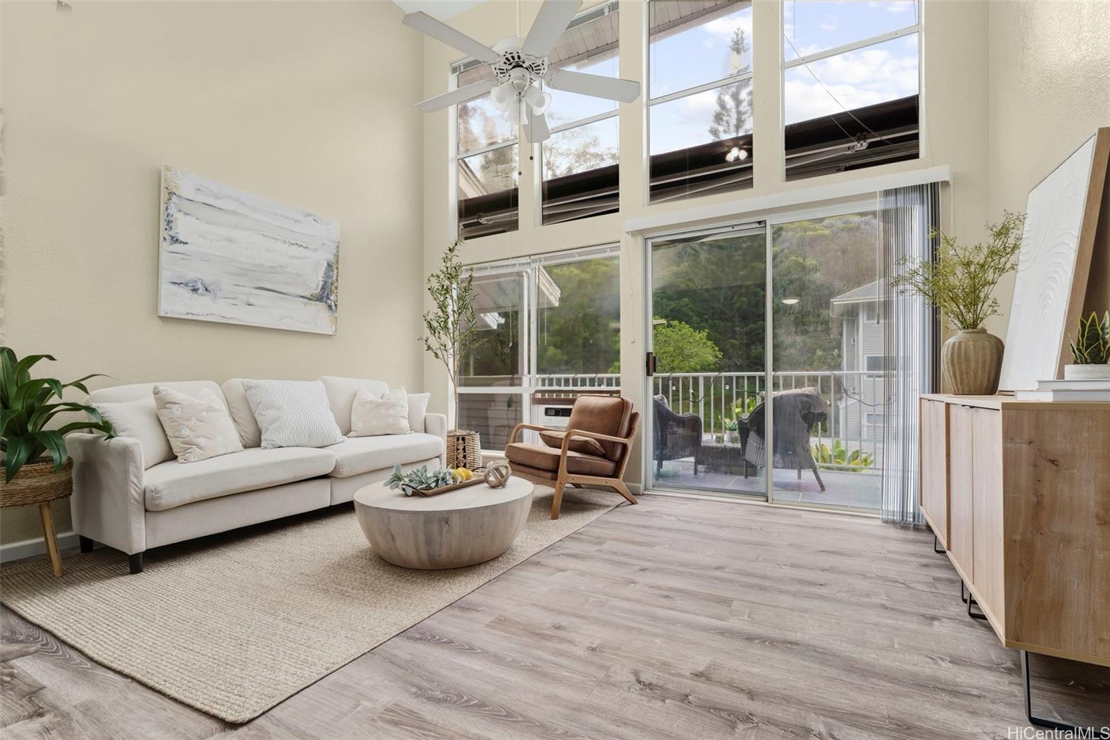 95-270 Waikalani Drive B302