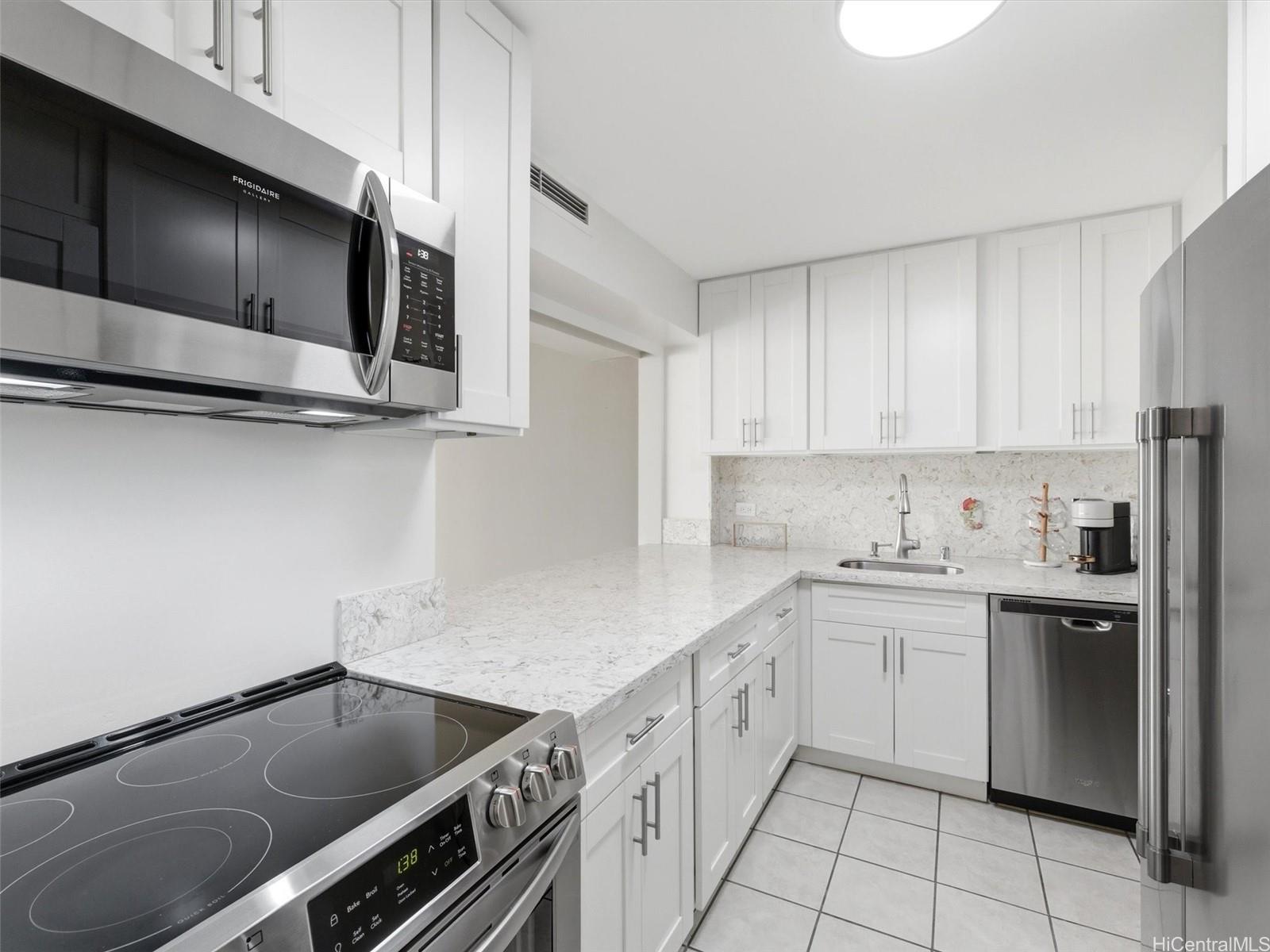 1860 Ala Moana Boulevard  Unit PH2201