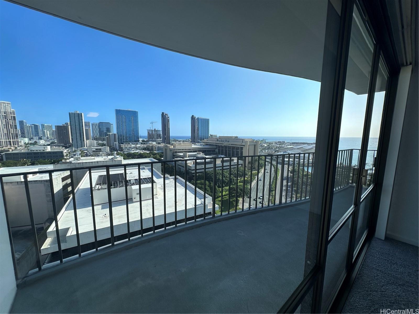 700 Richards Street  Unit 1708