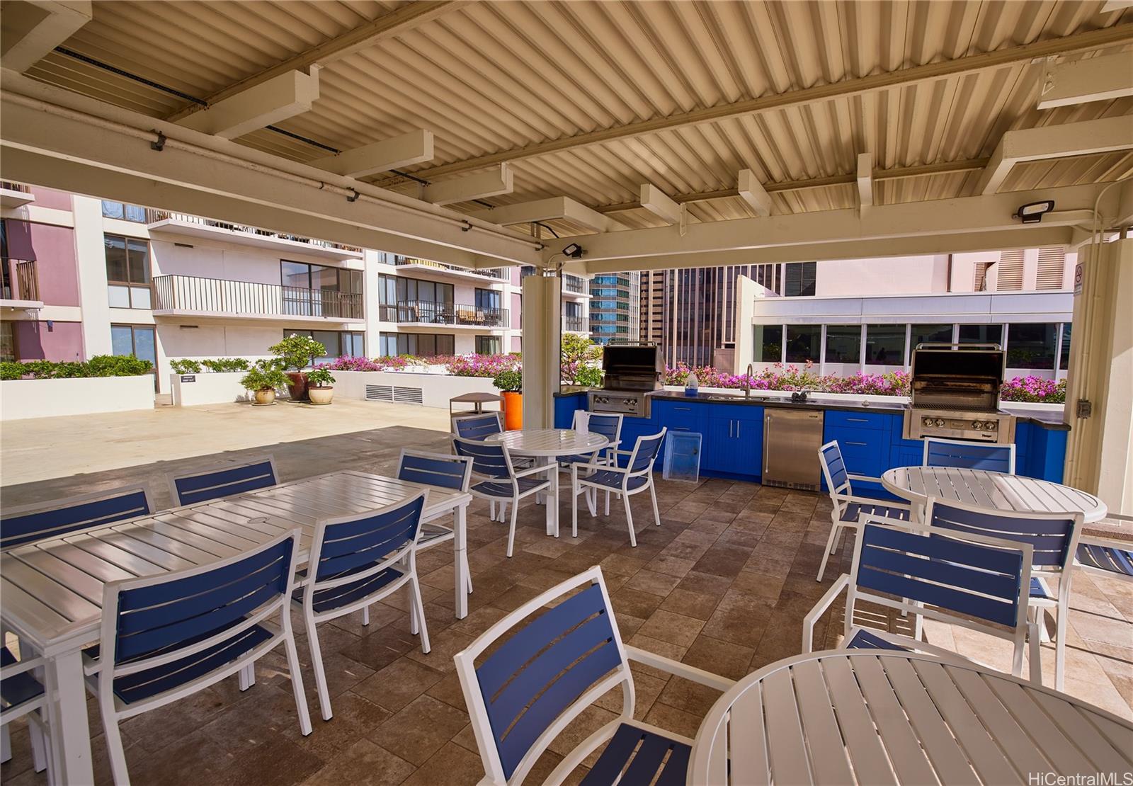 700 Richards Street  Unit 1708