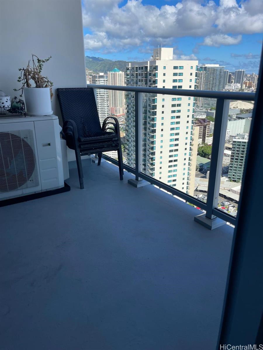 Photo 3 of 22