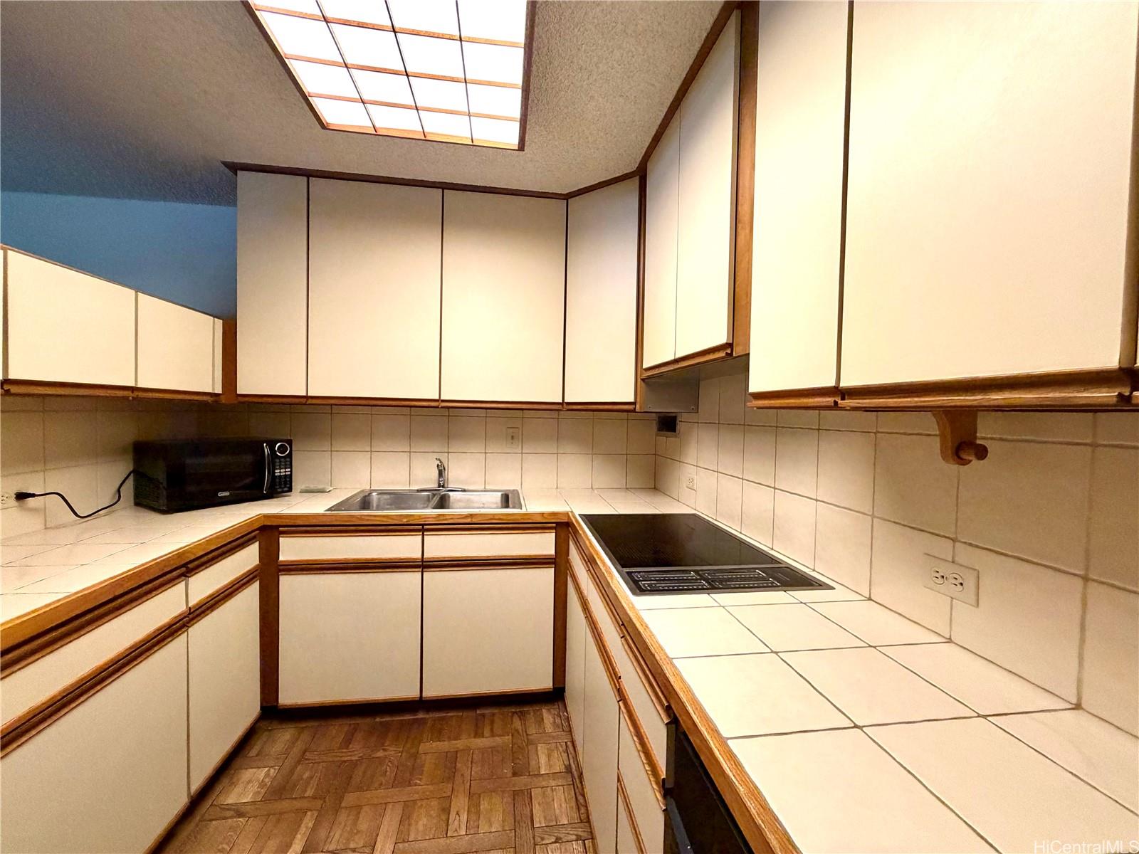 425 Ena Road  Unit 206C