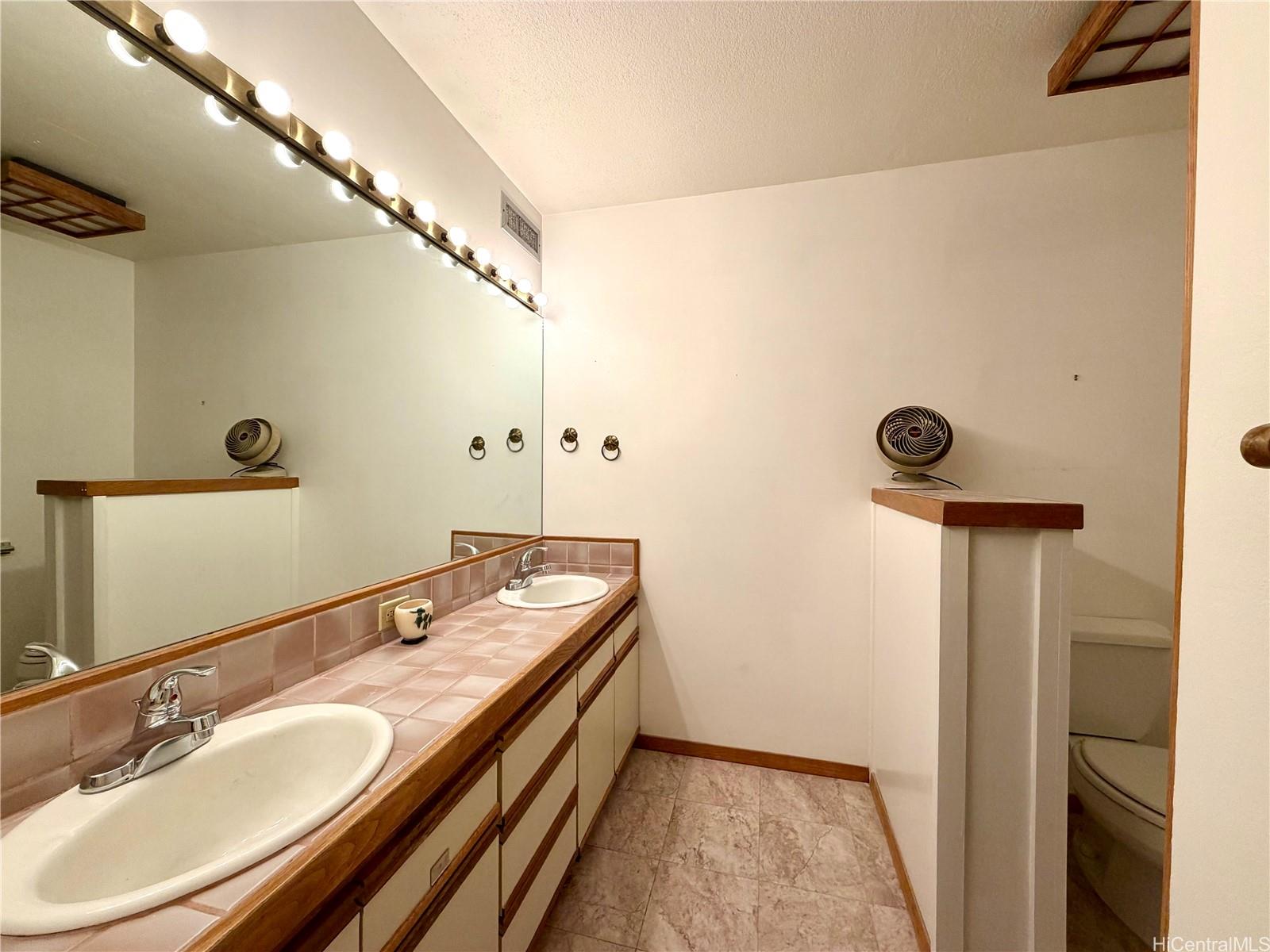 425 Ena Road  Unit 206C