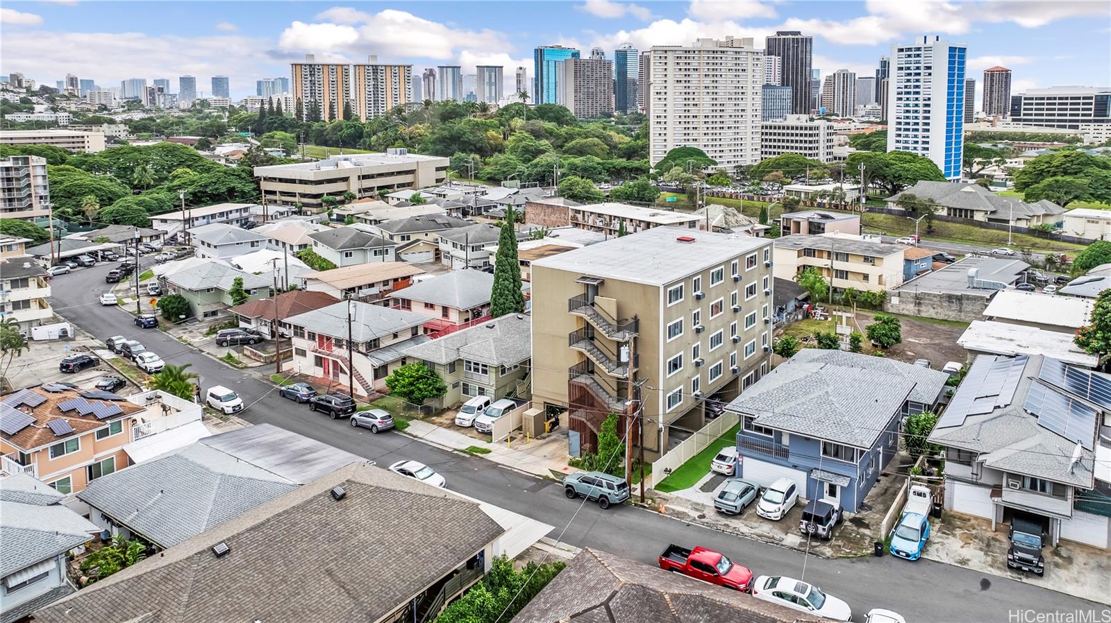 311 Puuhue Place