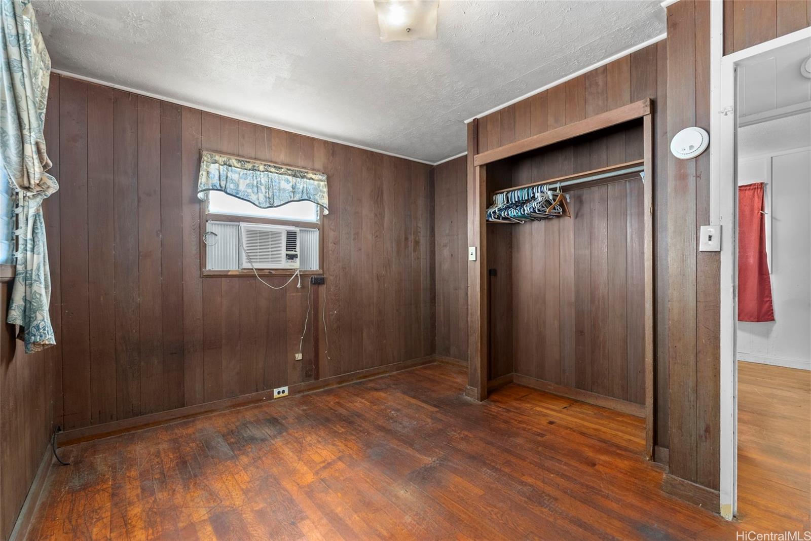 Photo 15 of 25