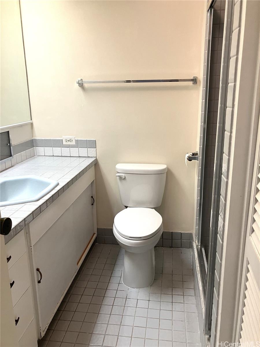 Photo 11 of 21