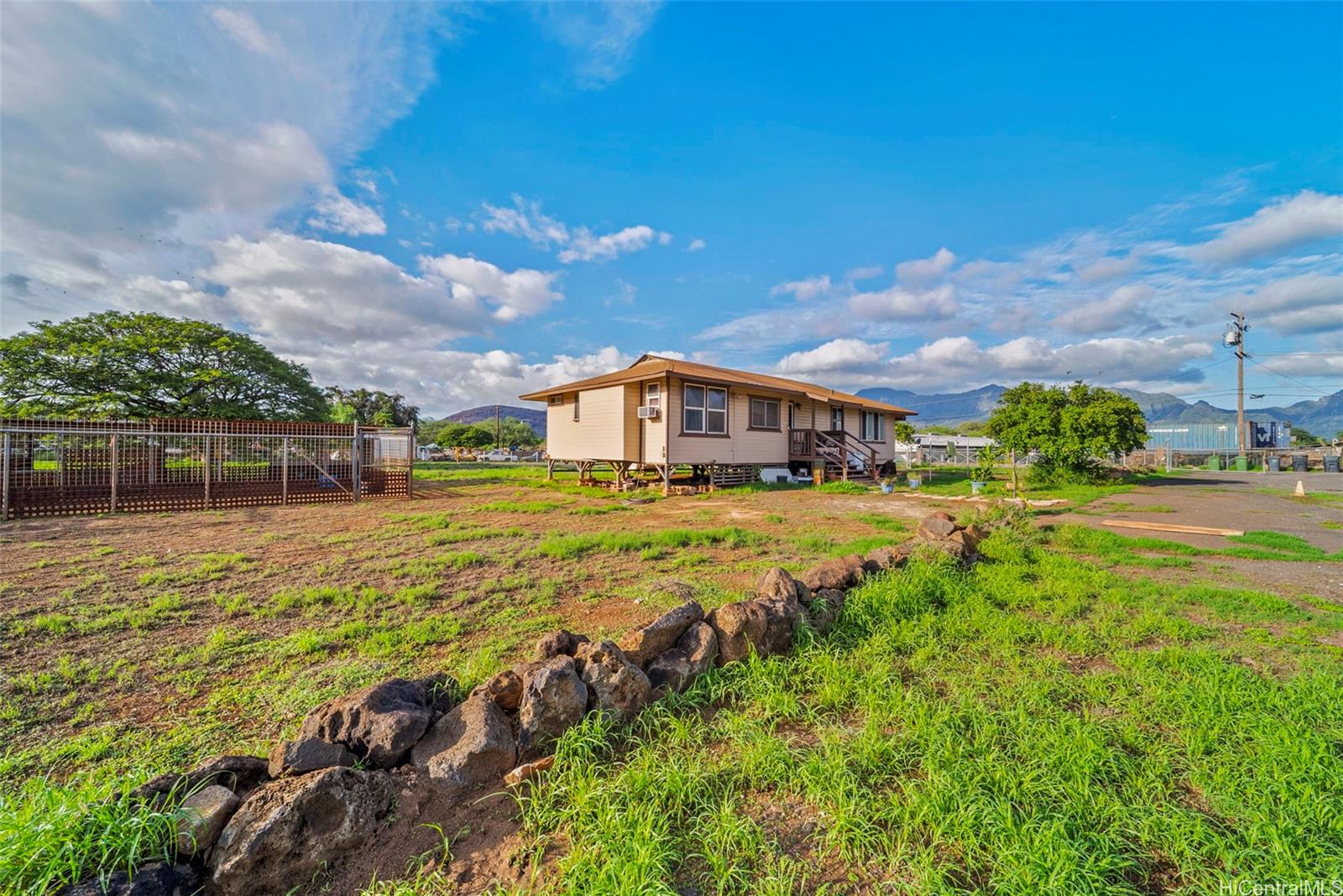 87-879 Apuupuu Road