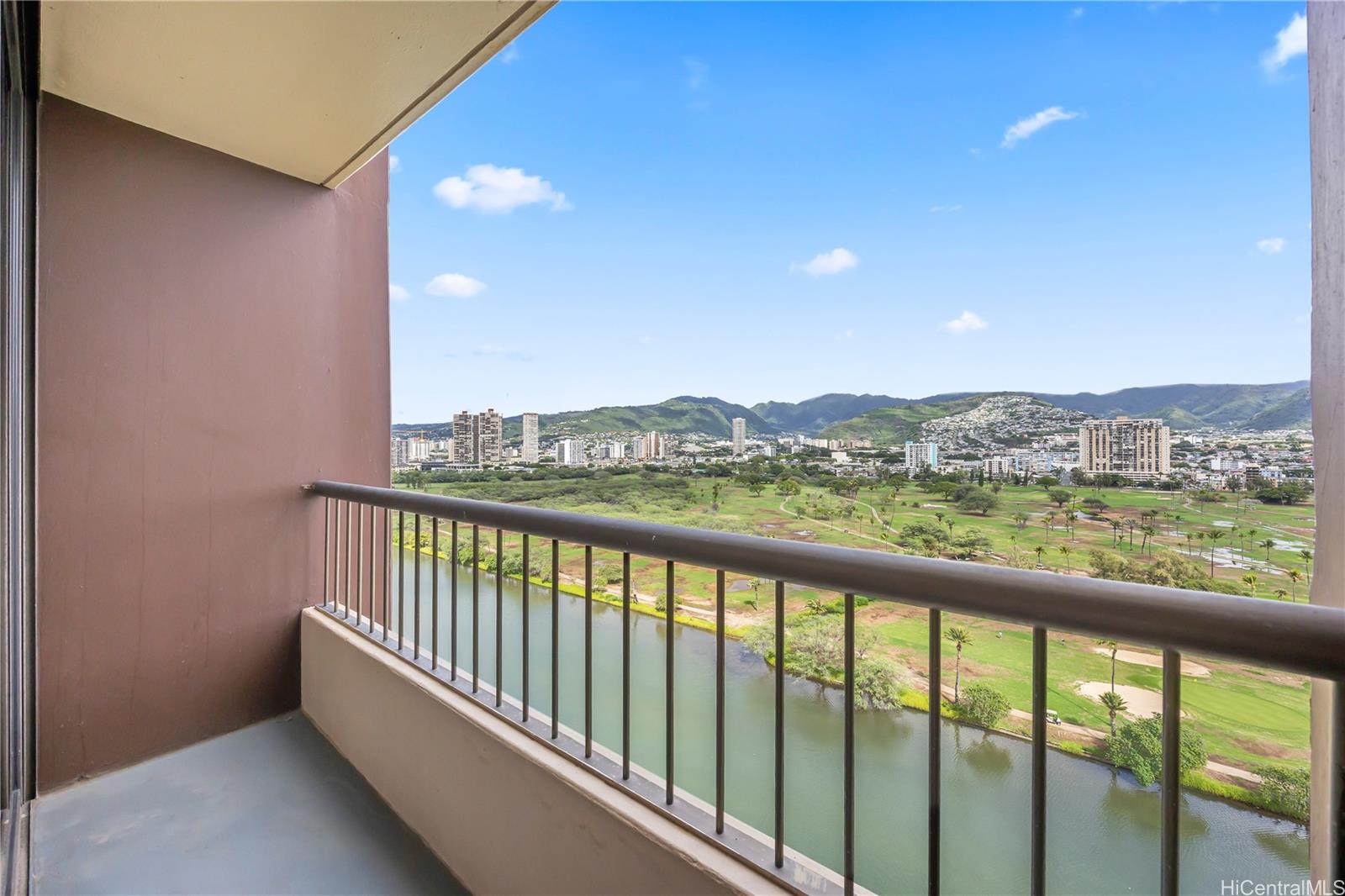 320 Liliuokalani Avenue  Unit 1905