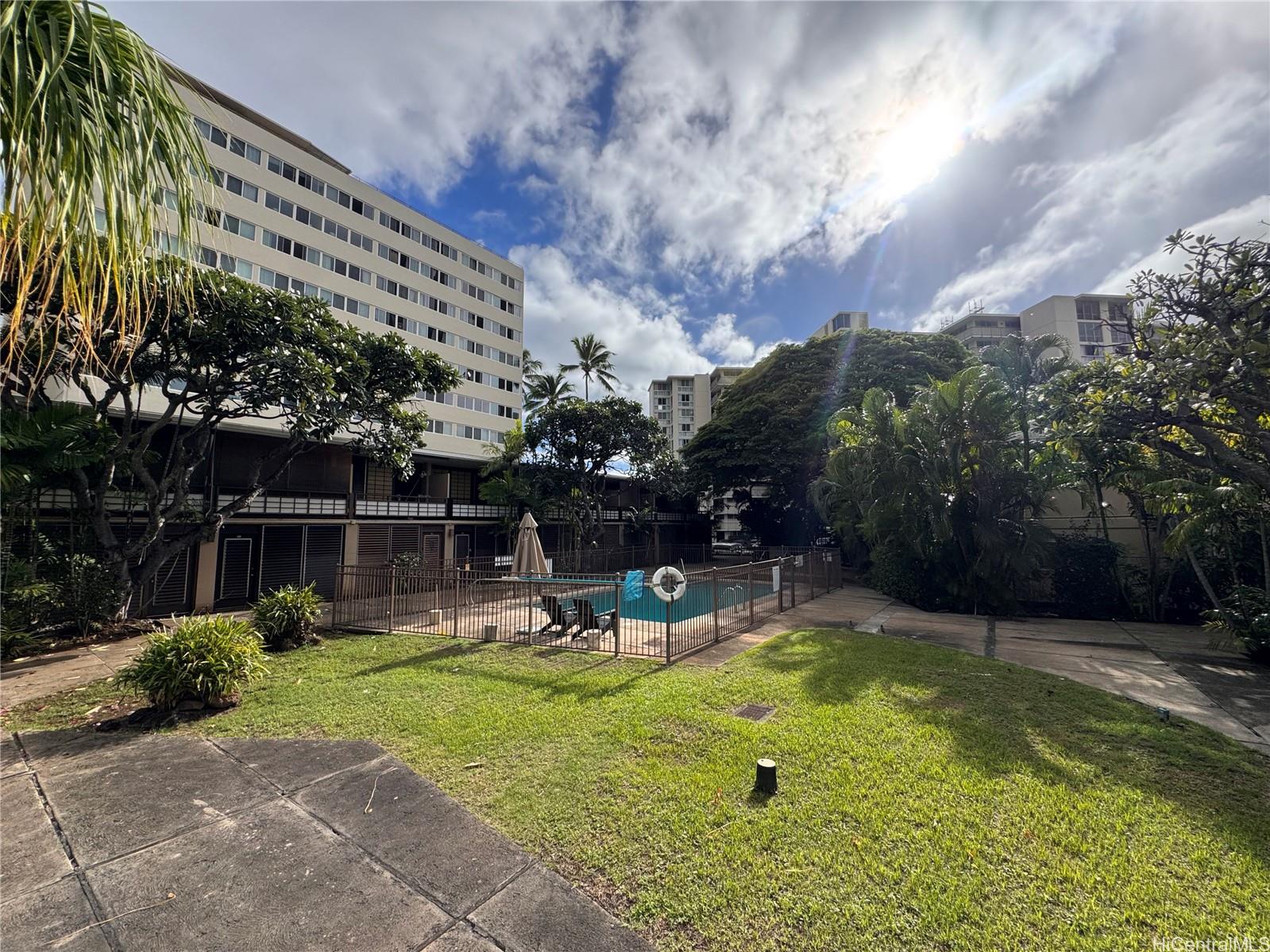 1700 Makiki Street  Unit 104