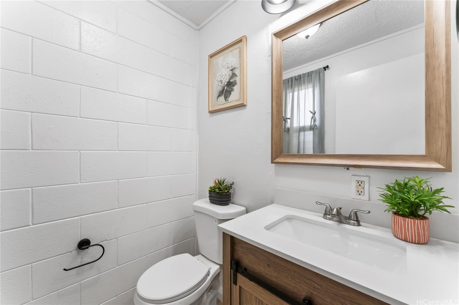 85-152 Ala Walua Street  Unit B
