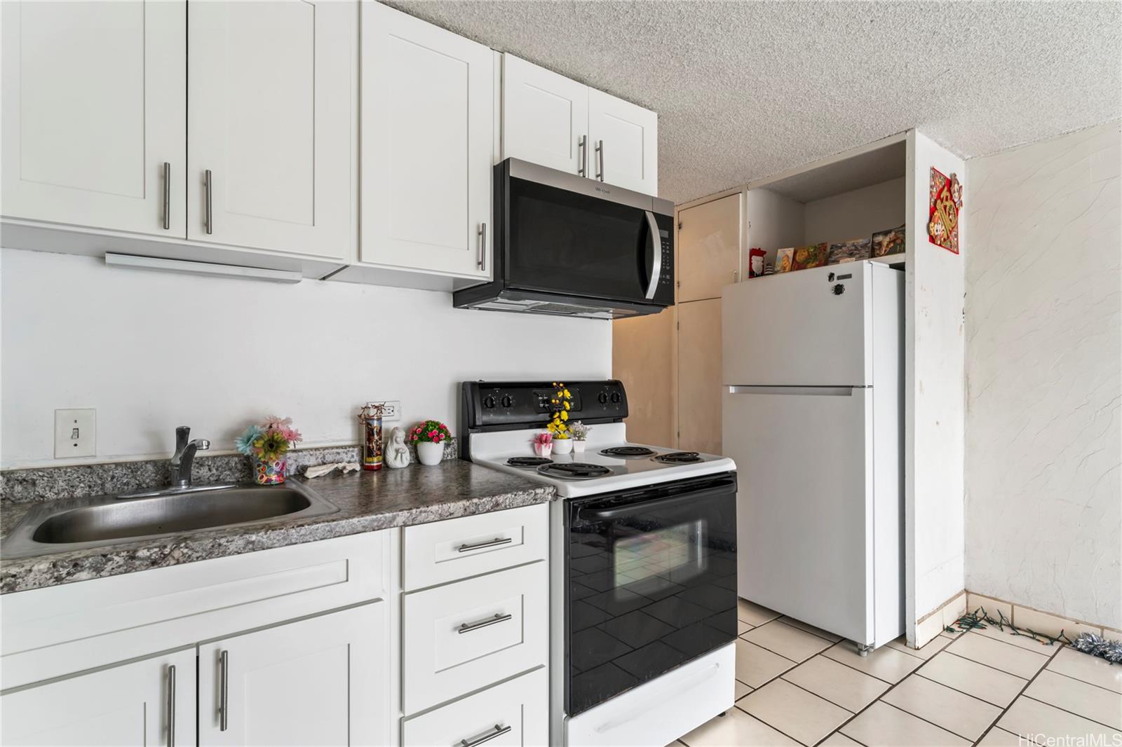 85-175 Farrington Highway  Unit C333
