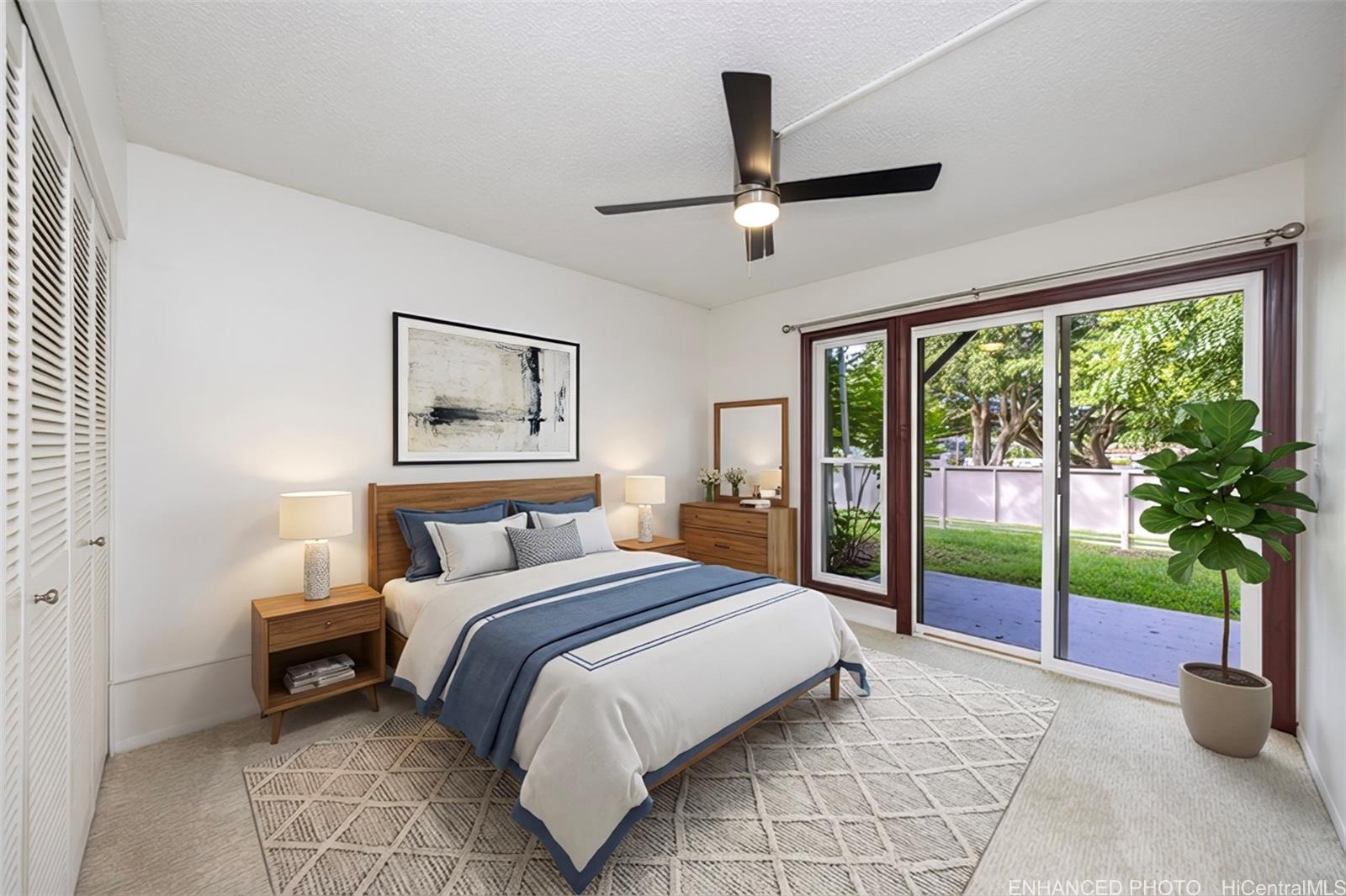 Photo 19 of 25
