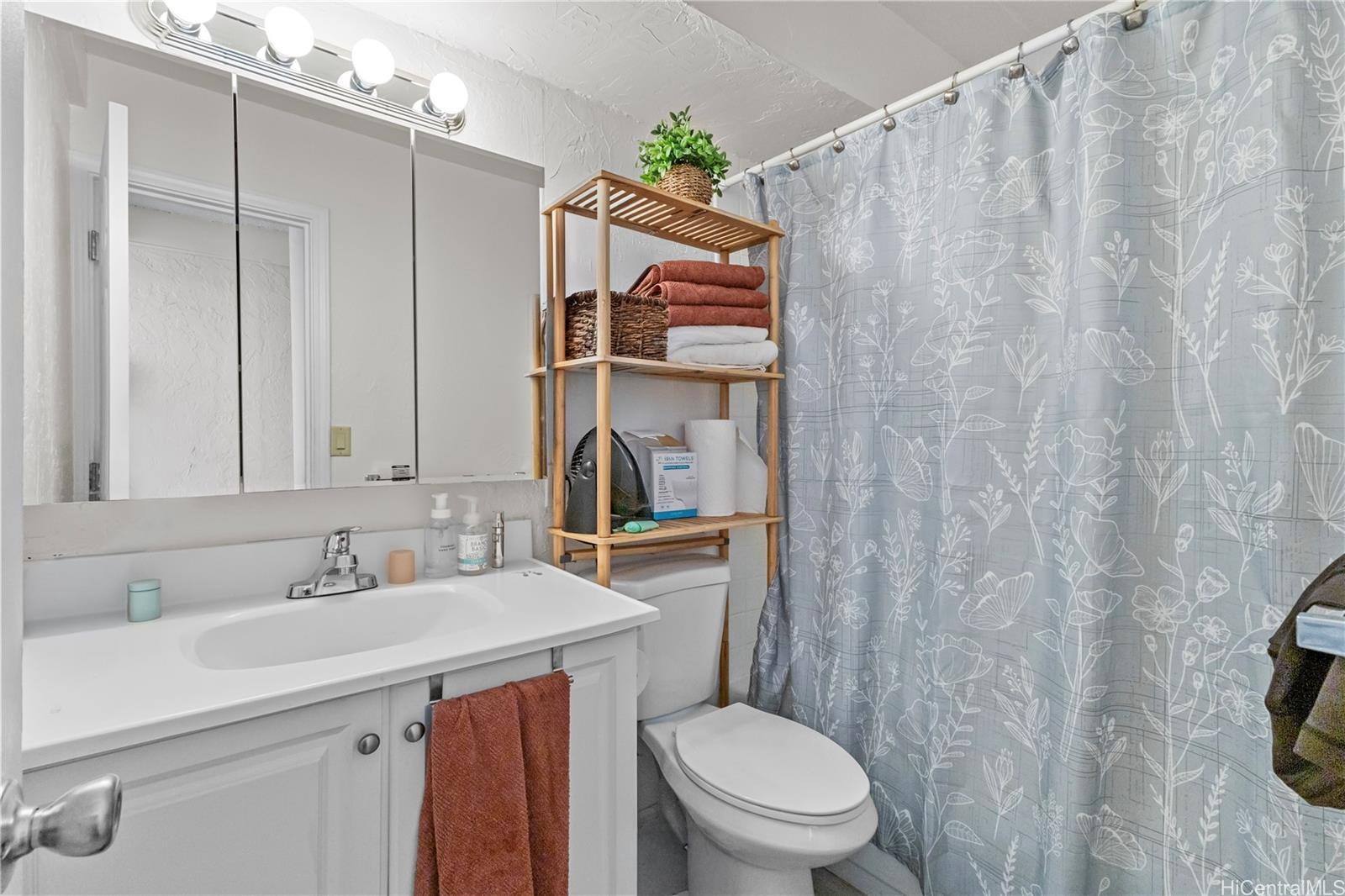 778 Wiliwili Street  Unit 202