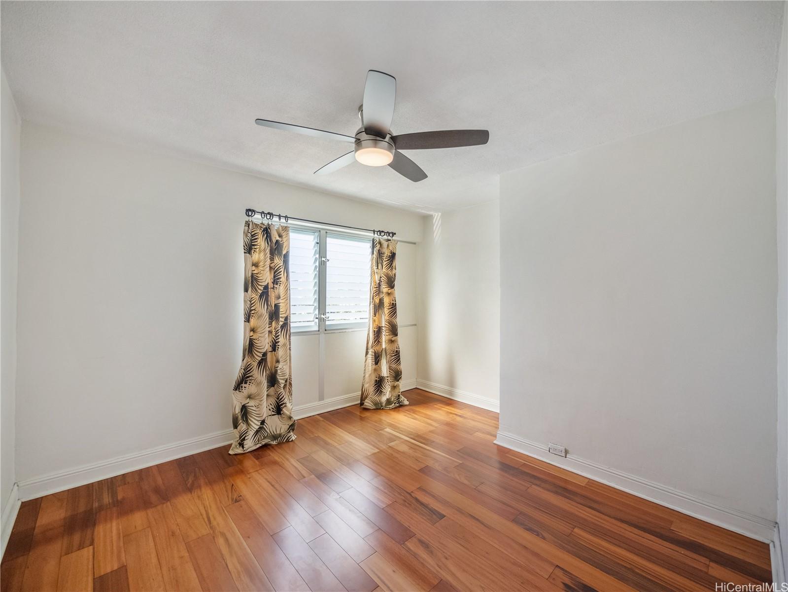 509 University Avenue  Unit 1003