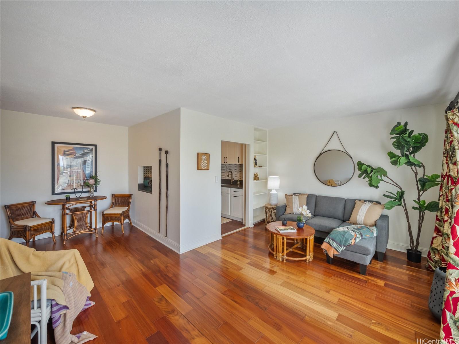509 University Avenue  Unit 1003