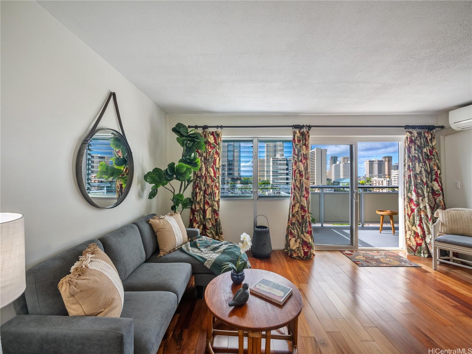 509 University Avenue  Unit 1003