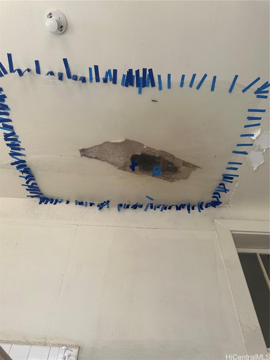 Photo 4 of 10