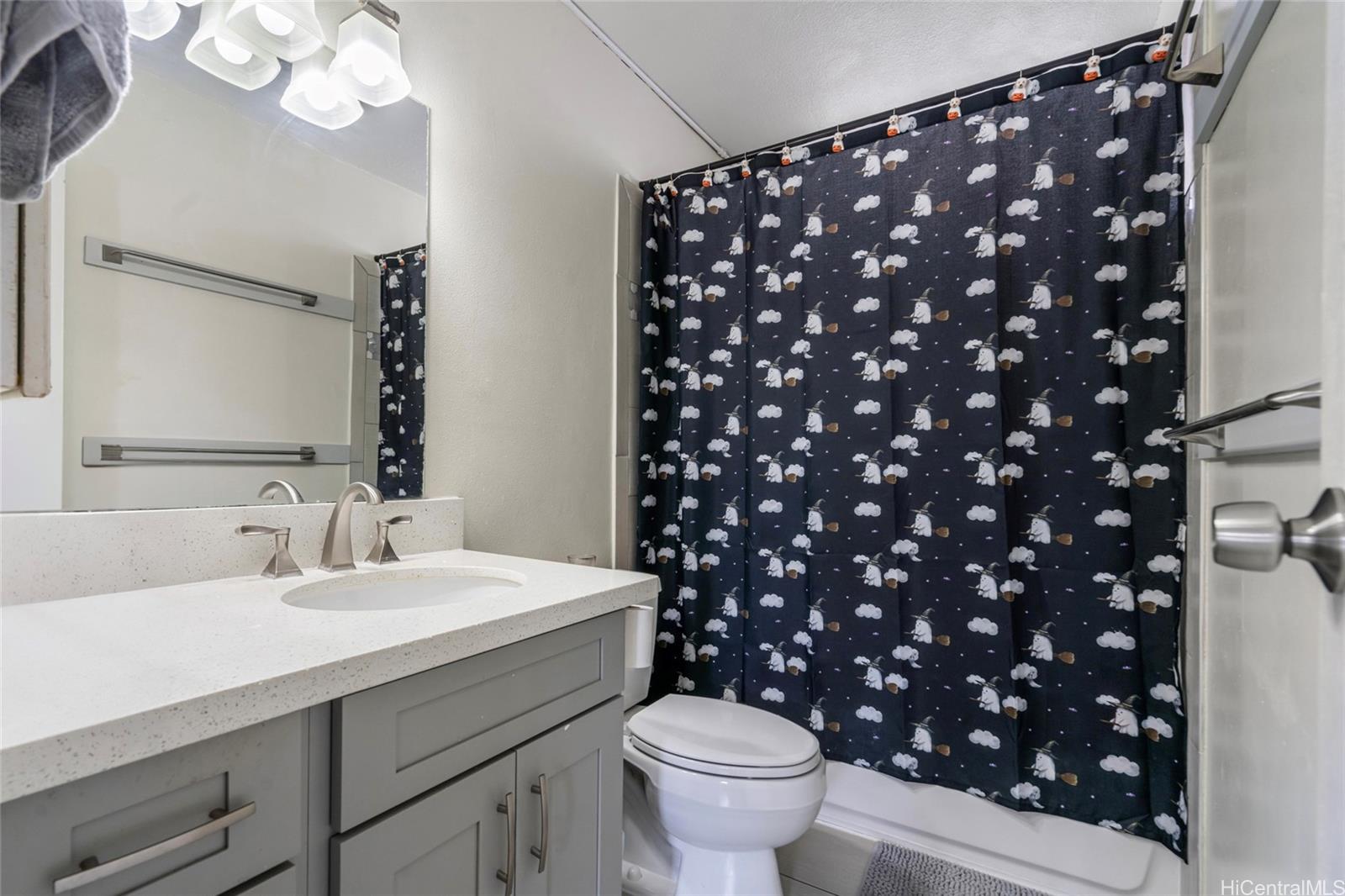 95-2031 Waikalani Place  Unit D906