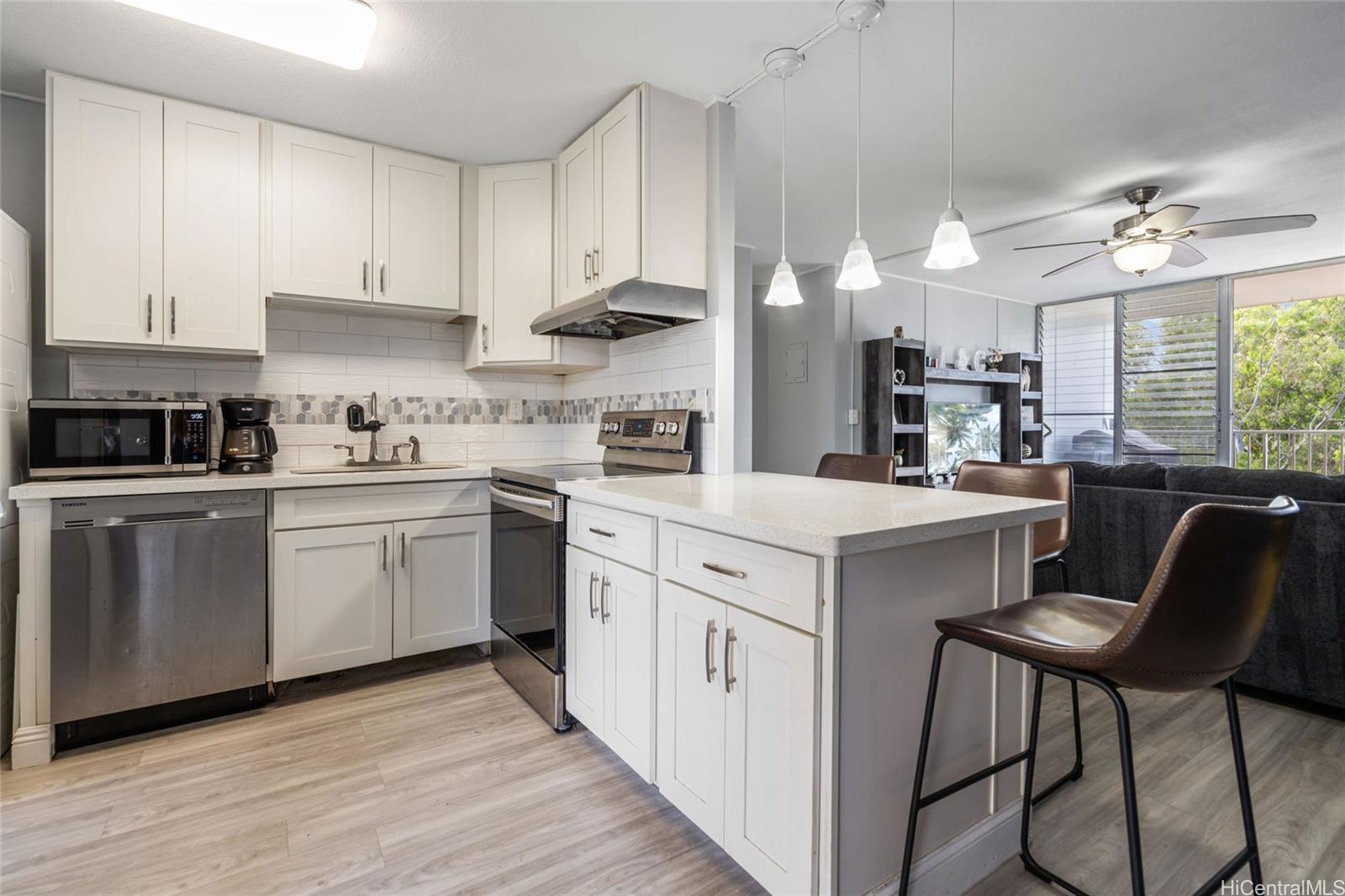 95-2031 Waikalani Place  Unit D906