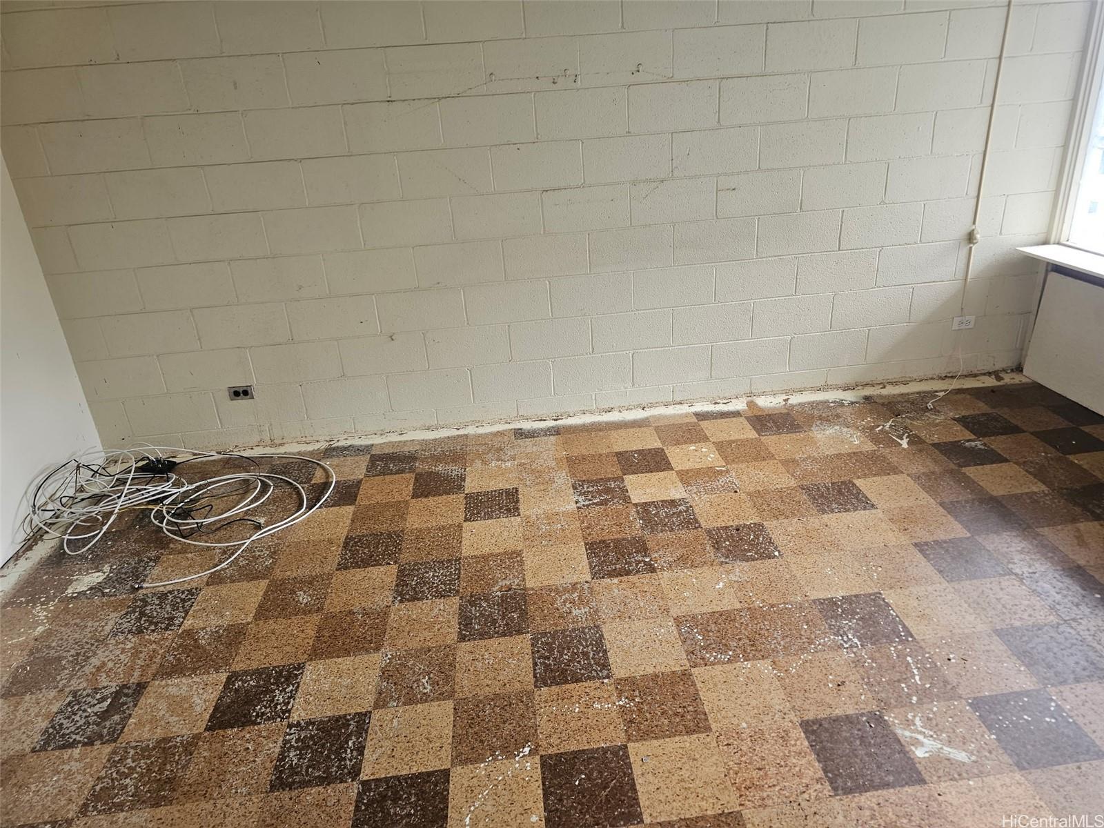 1427 Alexander Street  Unit 201