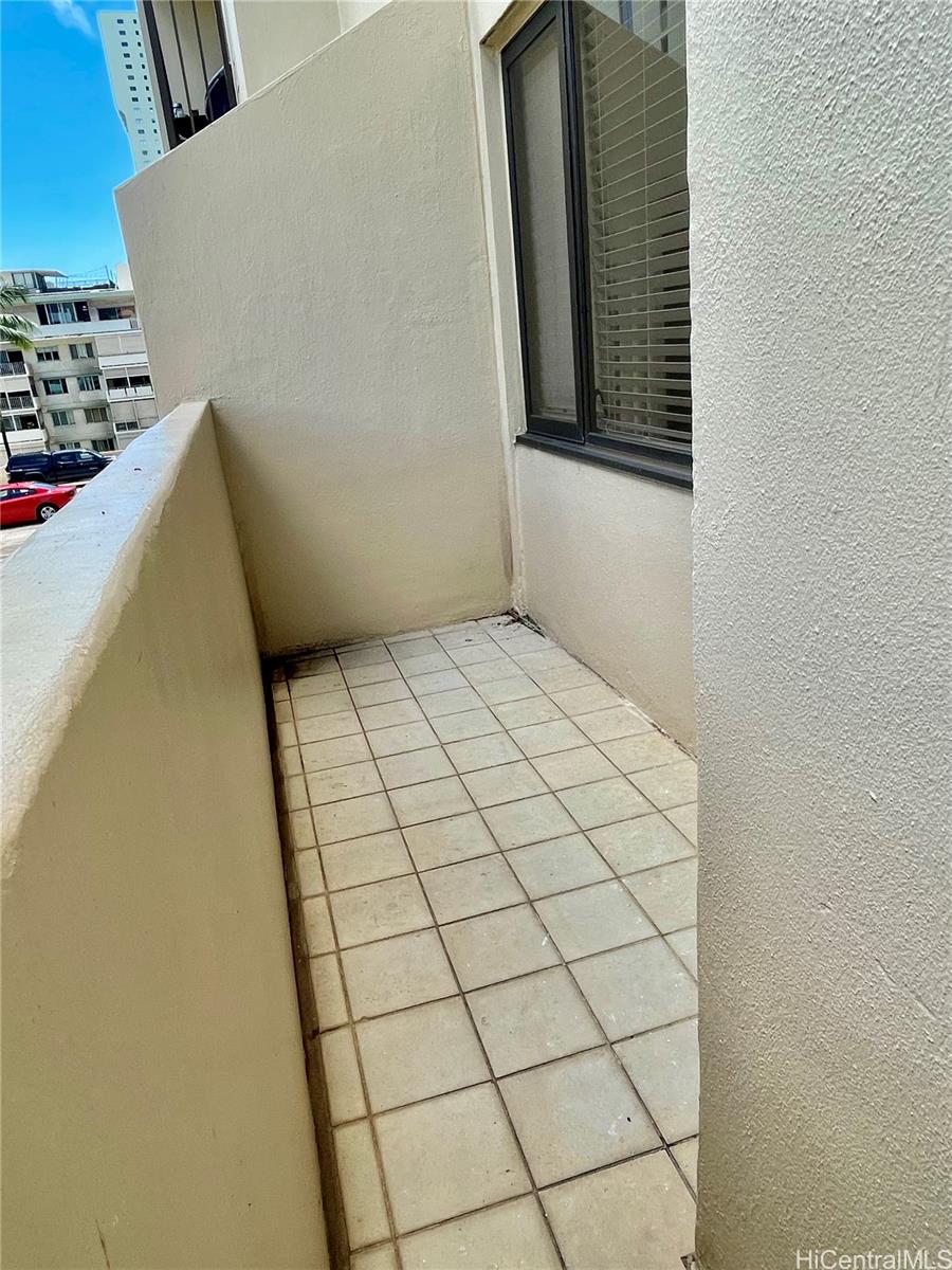 Photo 9 of 15