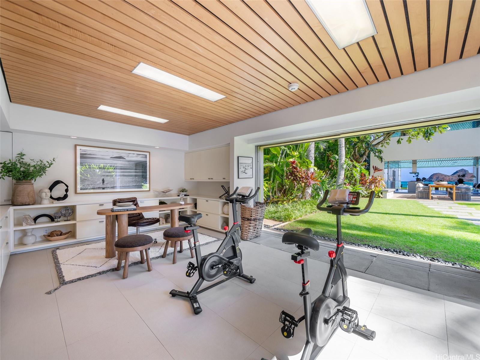 1240 Mokulua Drive