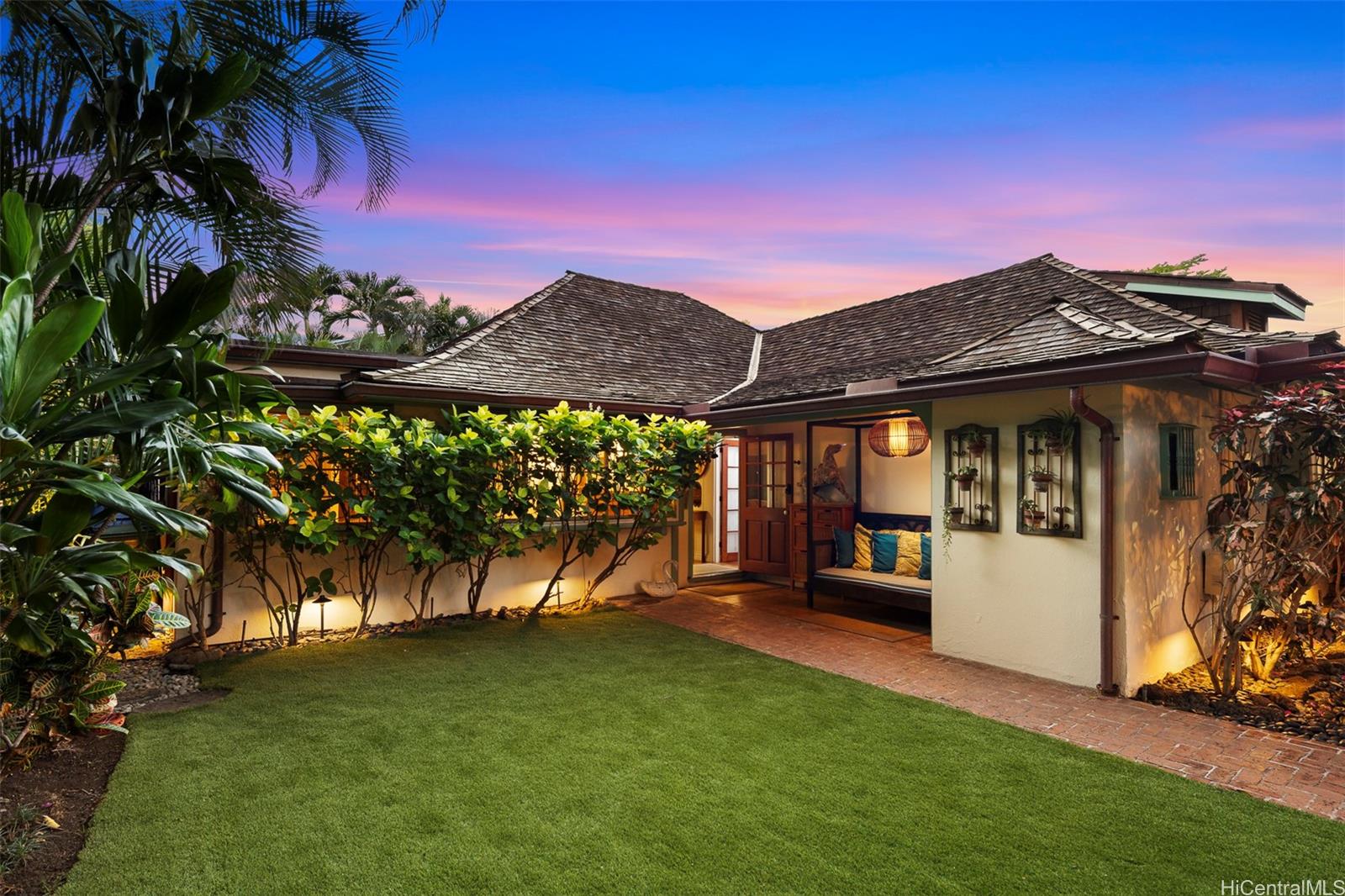 3043 Diamond Head Road