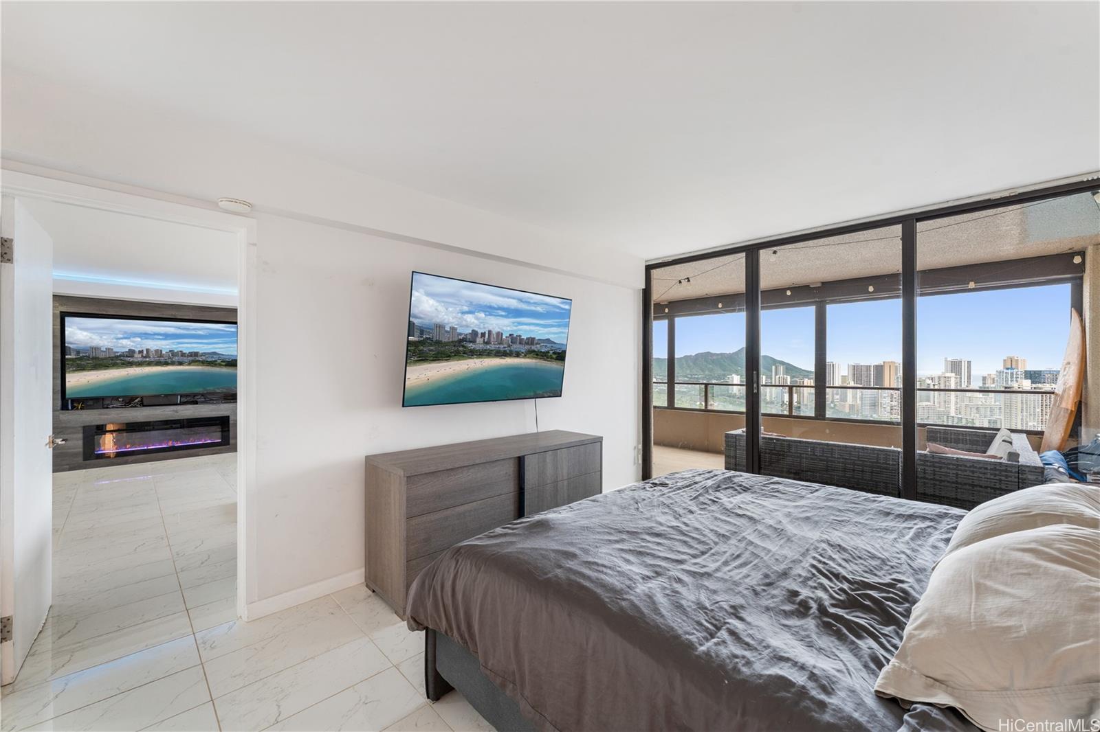 581 Kamoku Street  Unit 3704