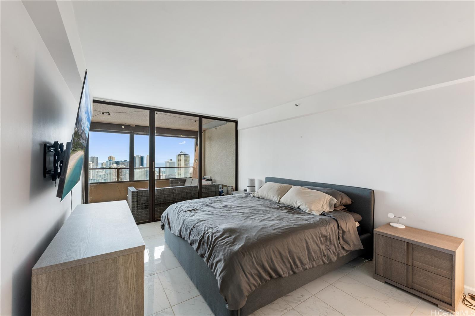 581 Kamoku Street  Unit 3704