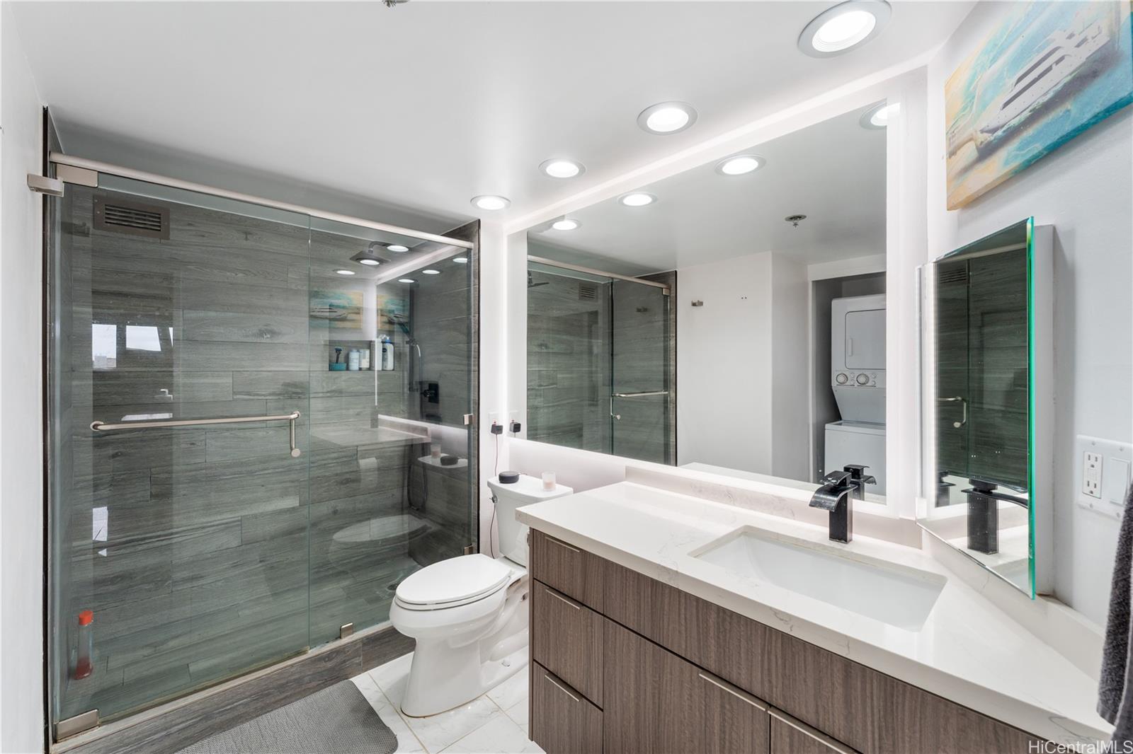 581 Kamoku Street  Unit 3704