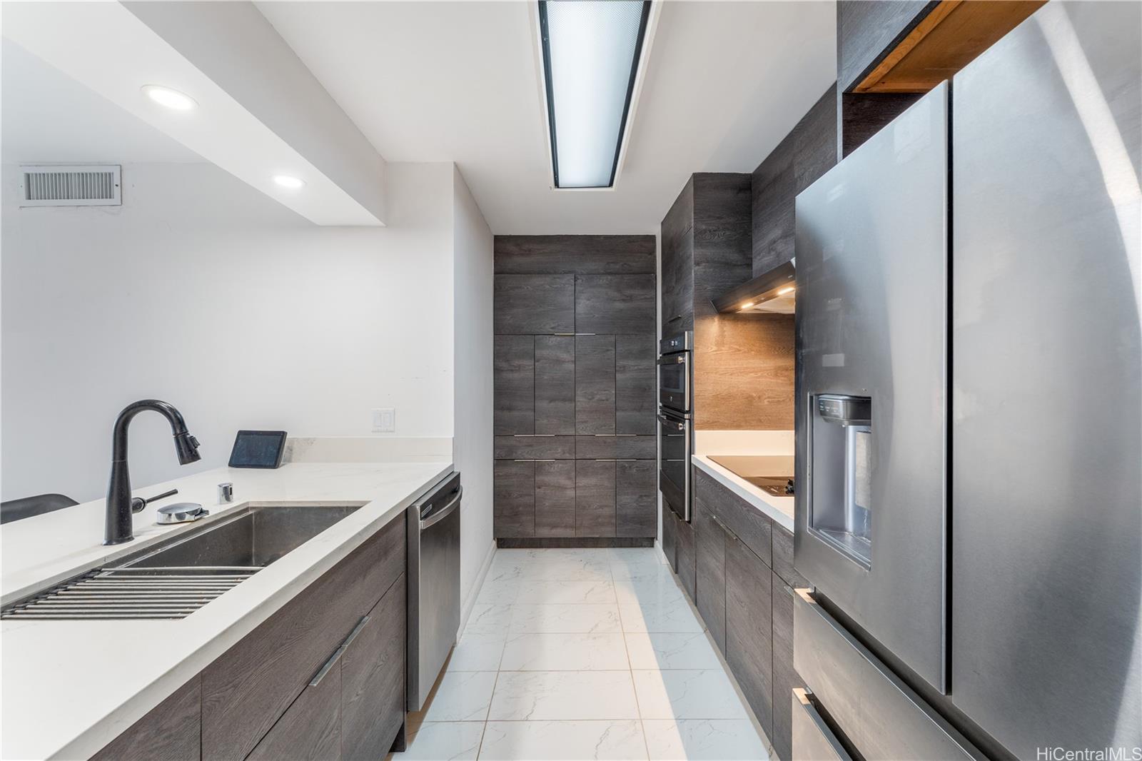581 Kamoku Street  Unit 3704