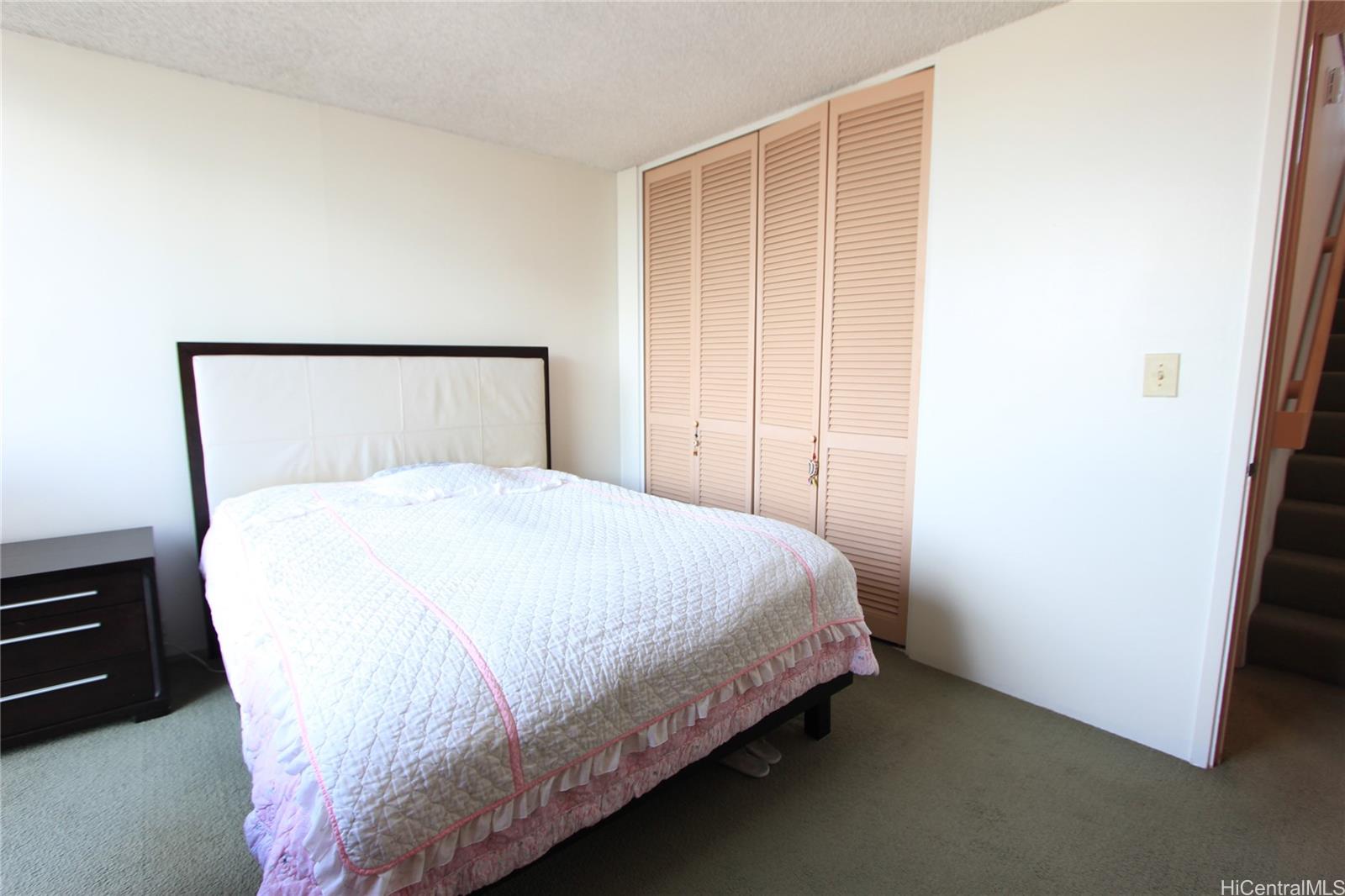 555 University Avenue  Unit 2502