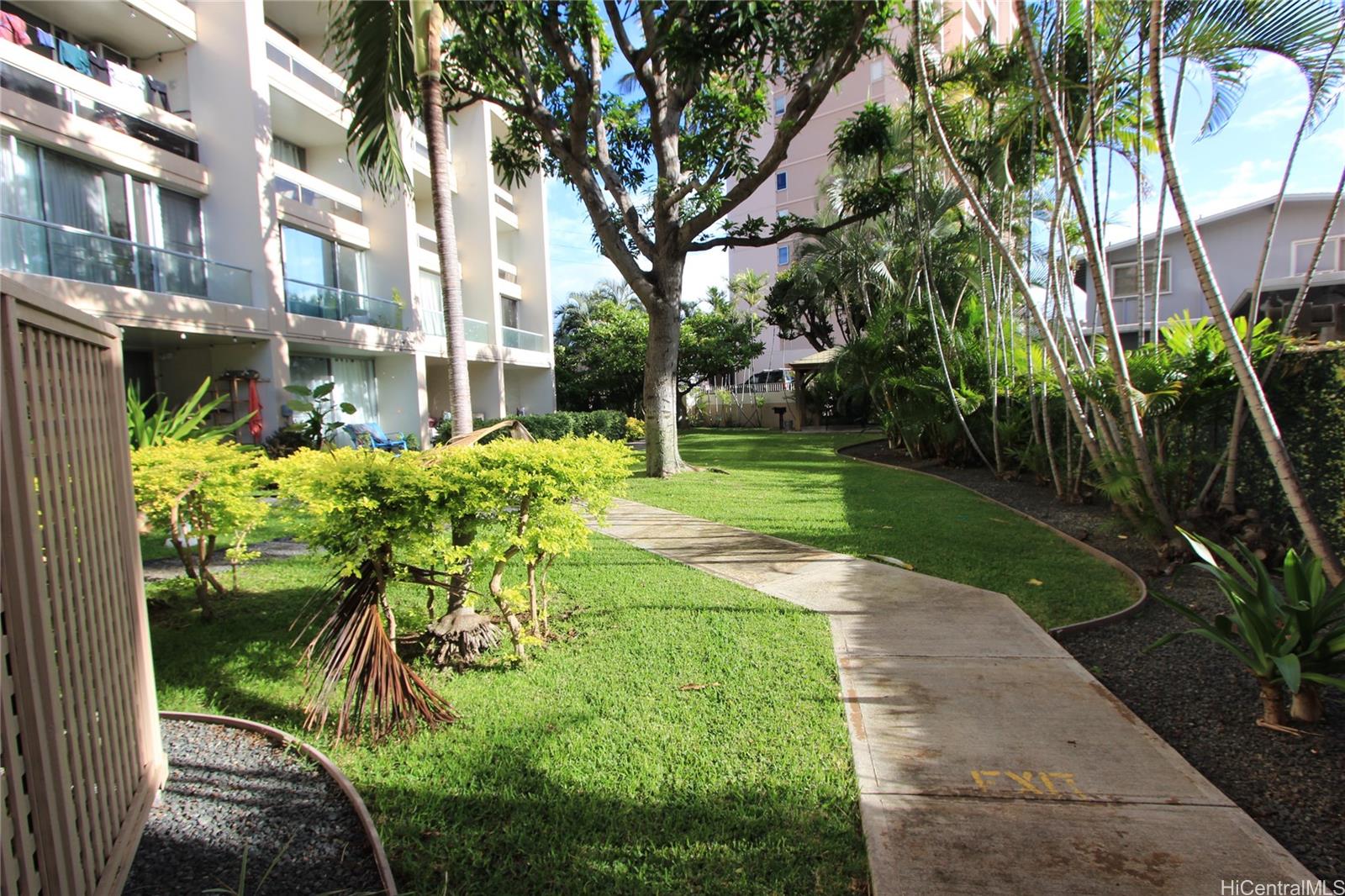 555 University Avenue  Unit 2502
