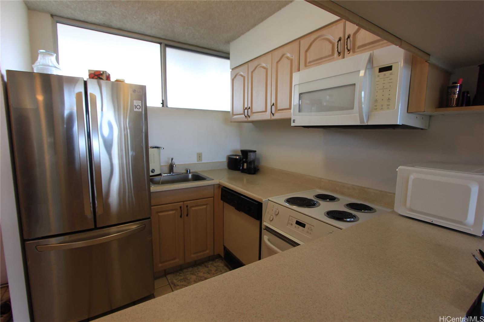 555 University Avenue  Unit 2502