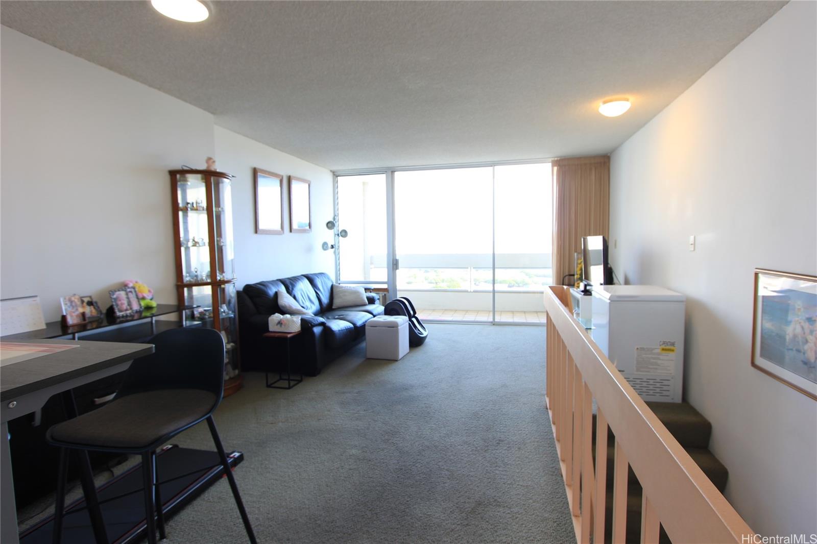 555 University Avenue  Unit 2502